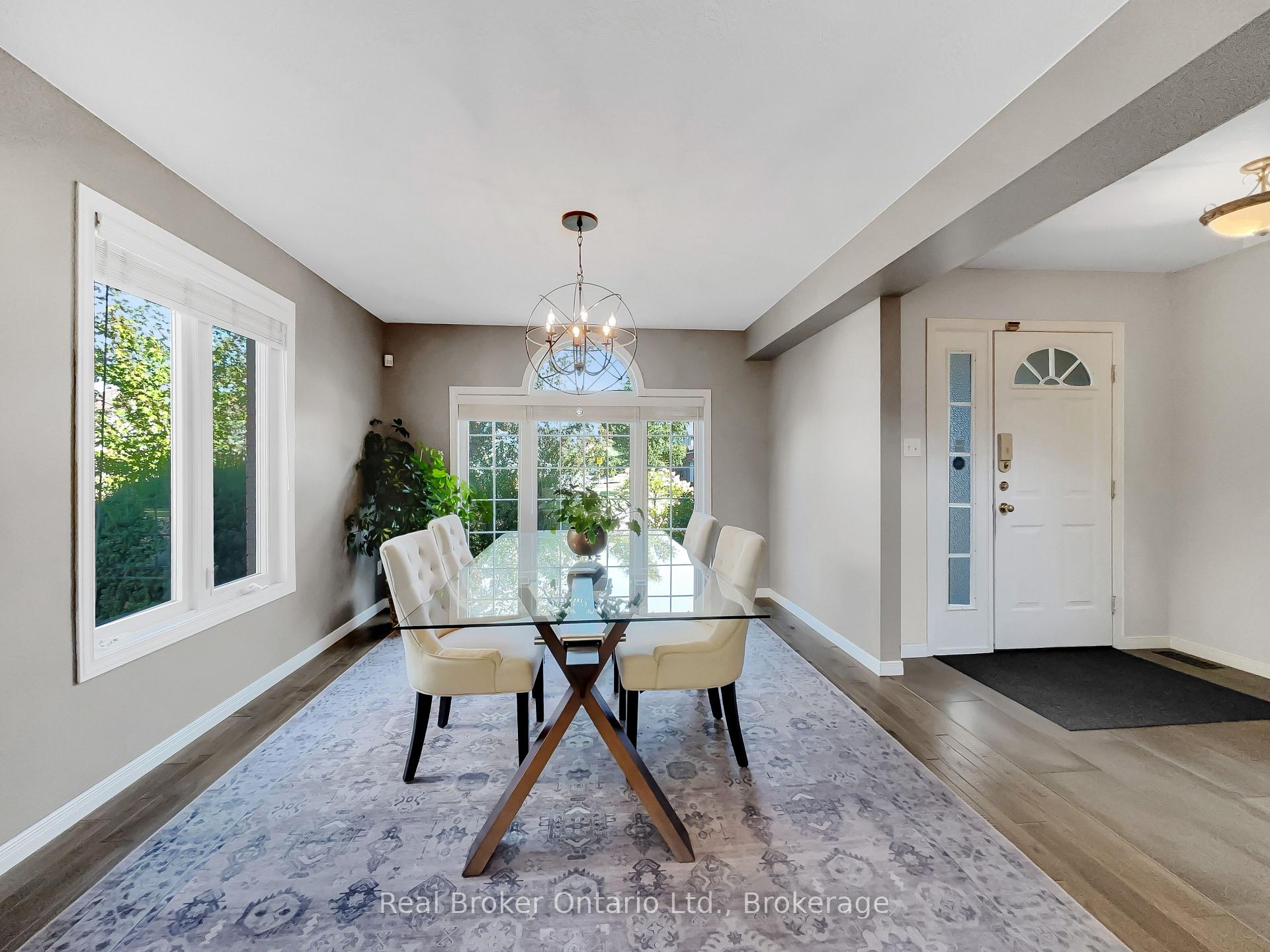 Photo 25 of 36 Pine Ridge Drive, Guelph, Pineridge/Westminster Woods — HOMEH