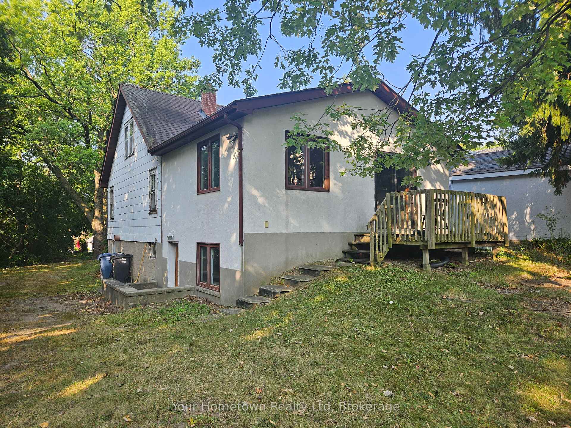 Photo 4 of 1 Hardy Street, Guelph, St. George's — HOMEH