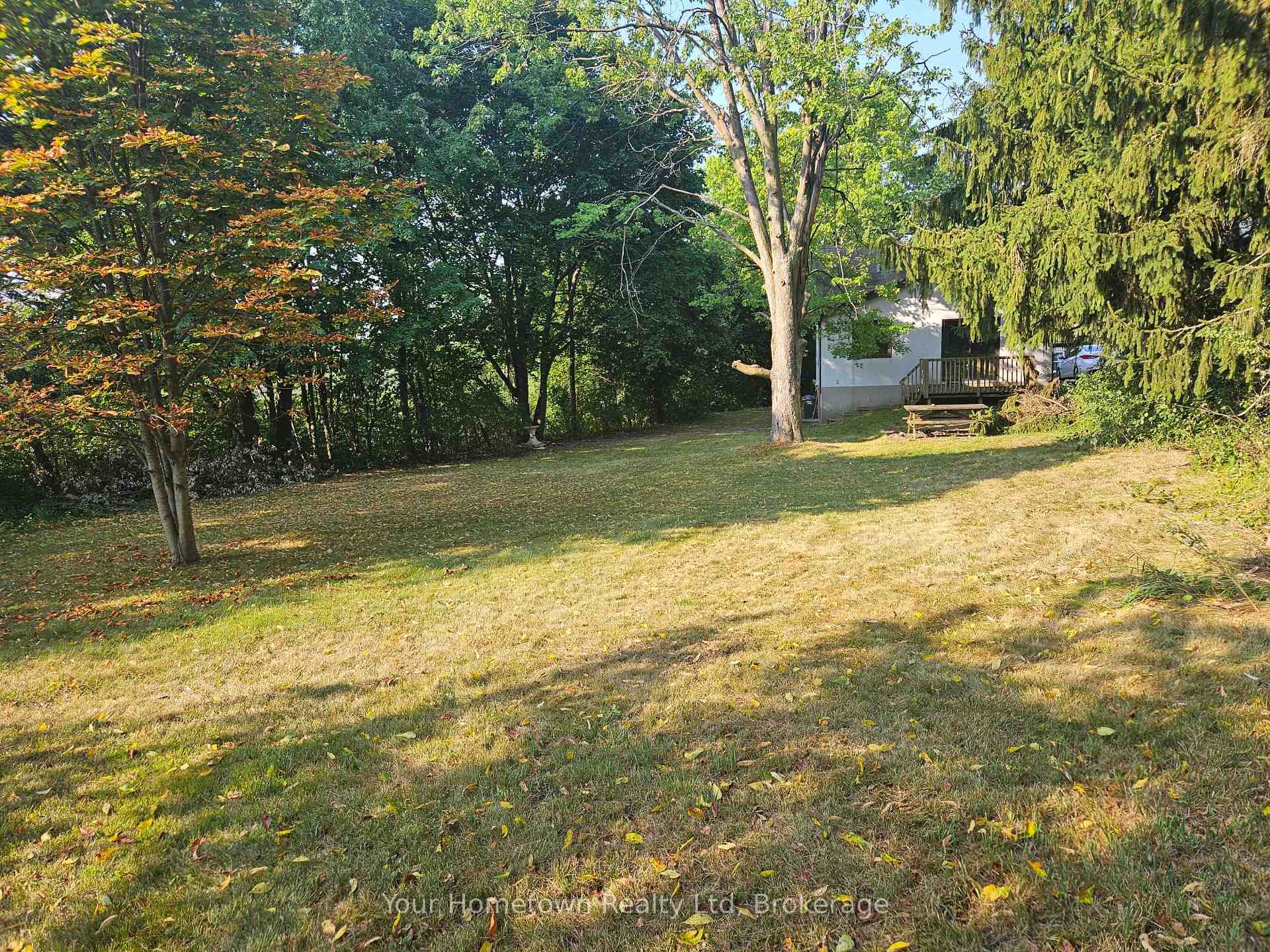 Photo 7 of 1 Hardy Street, Guelph, St. George's — HOMEH