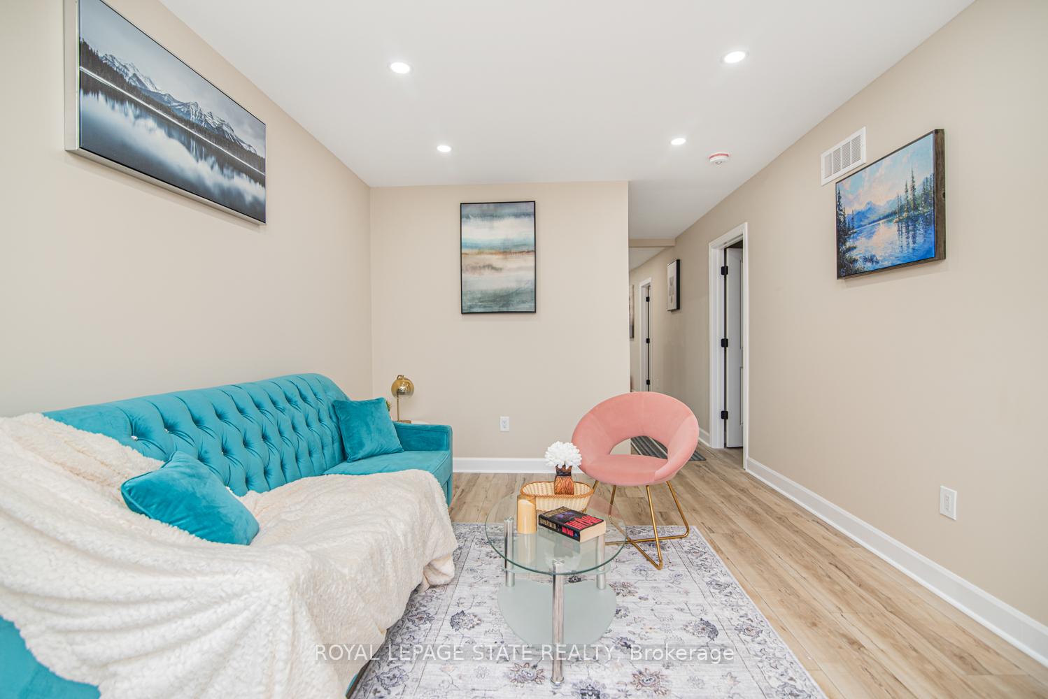 Photo 8 of 330 Fairfield Avenue, Hamilton, Homeside — HOMEH