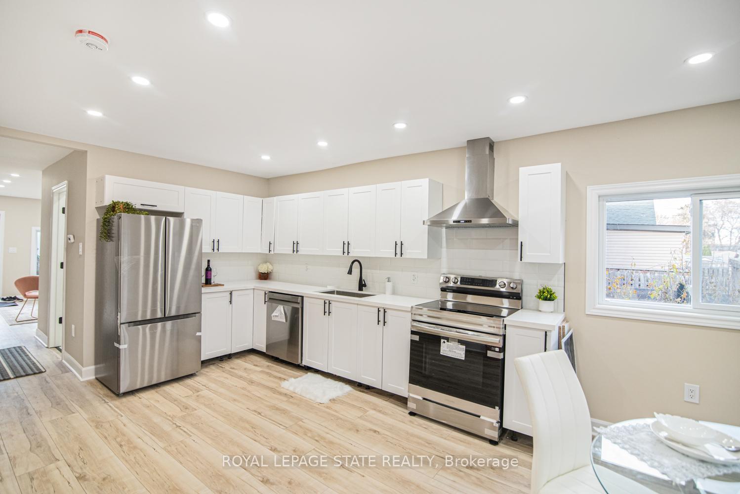 Photo 15 of 330 Fairfield Avenue, Hamilton, Homeside — HOMEH