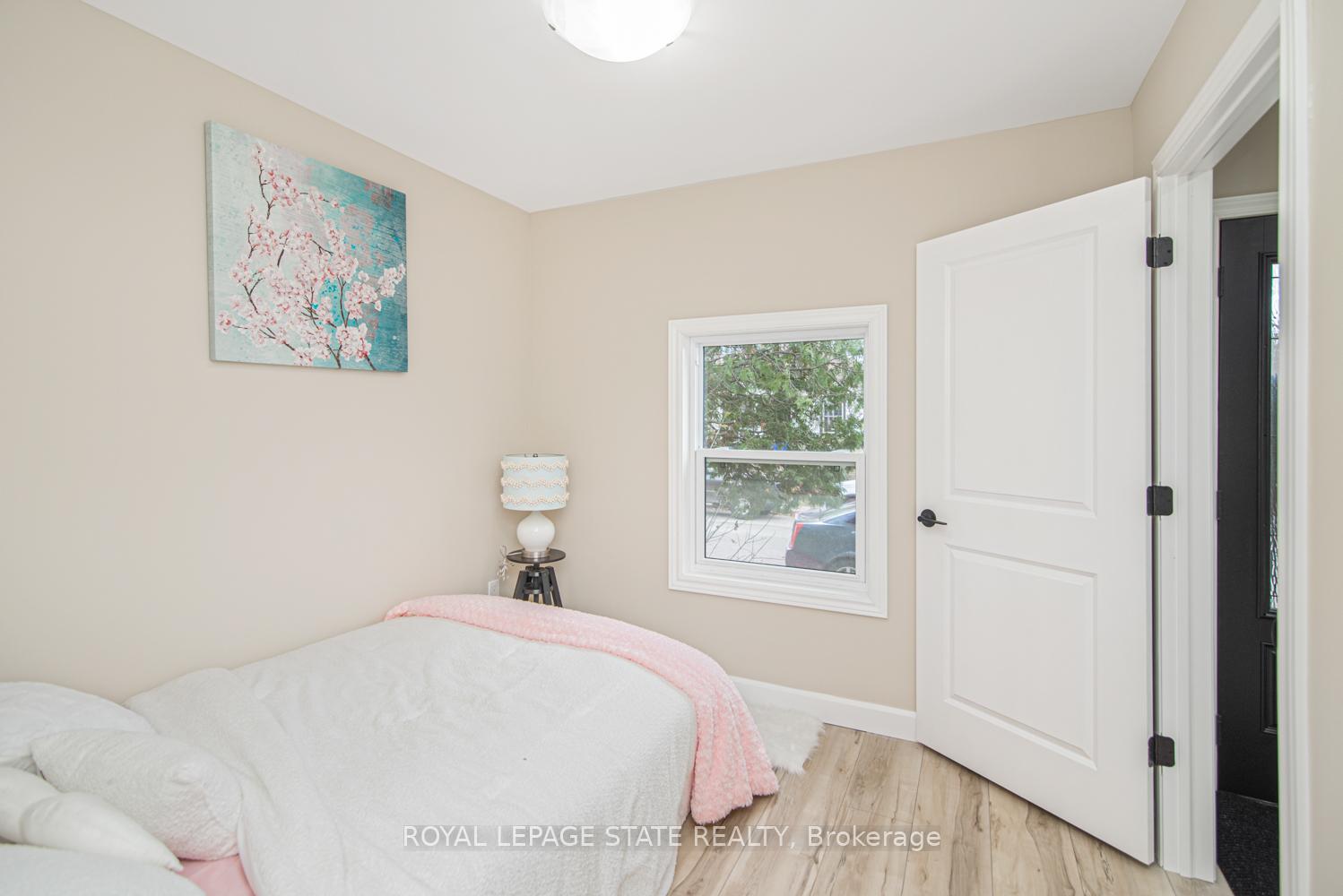 Photo 20 of 330 Fairfield Avenue, Hamilton, Homeside — HOMEH