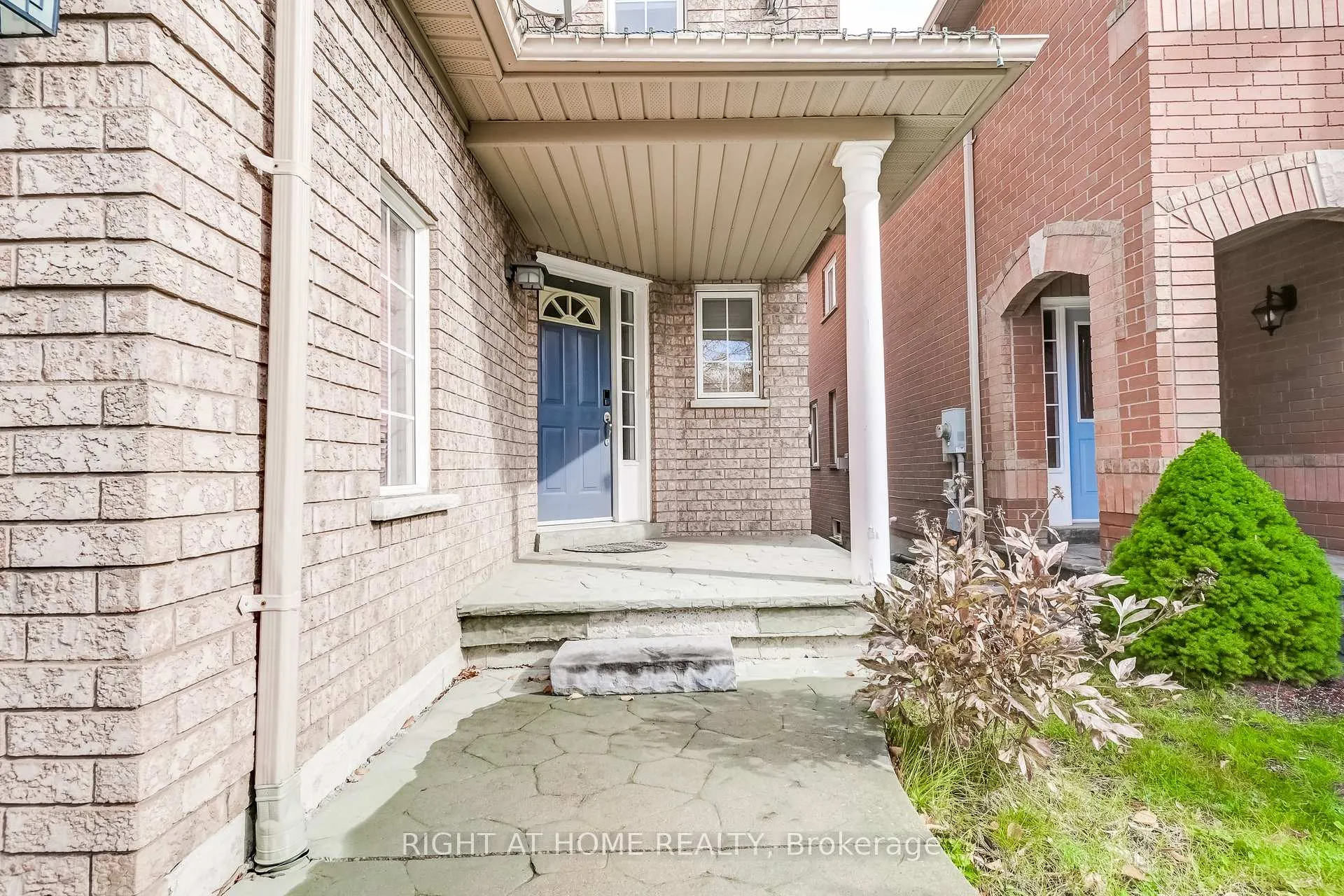 Photo 2 of 51 Crestridge Drive, Caledon, Bolton North — HOMEH