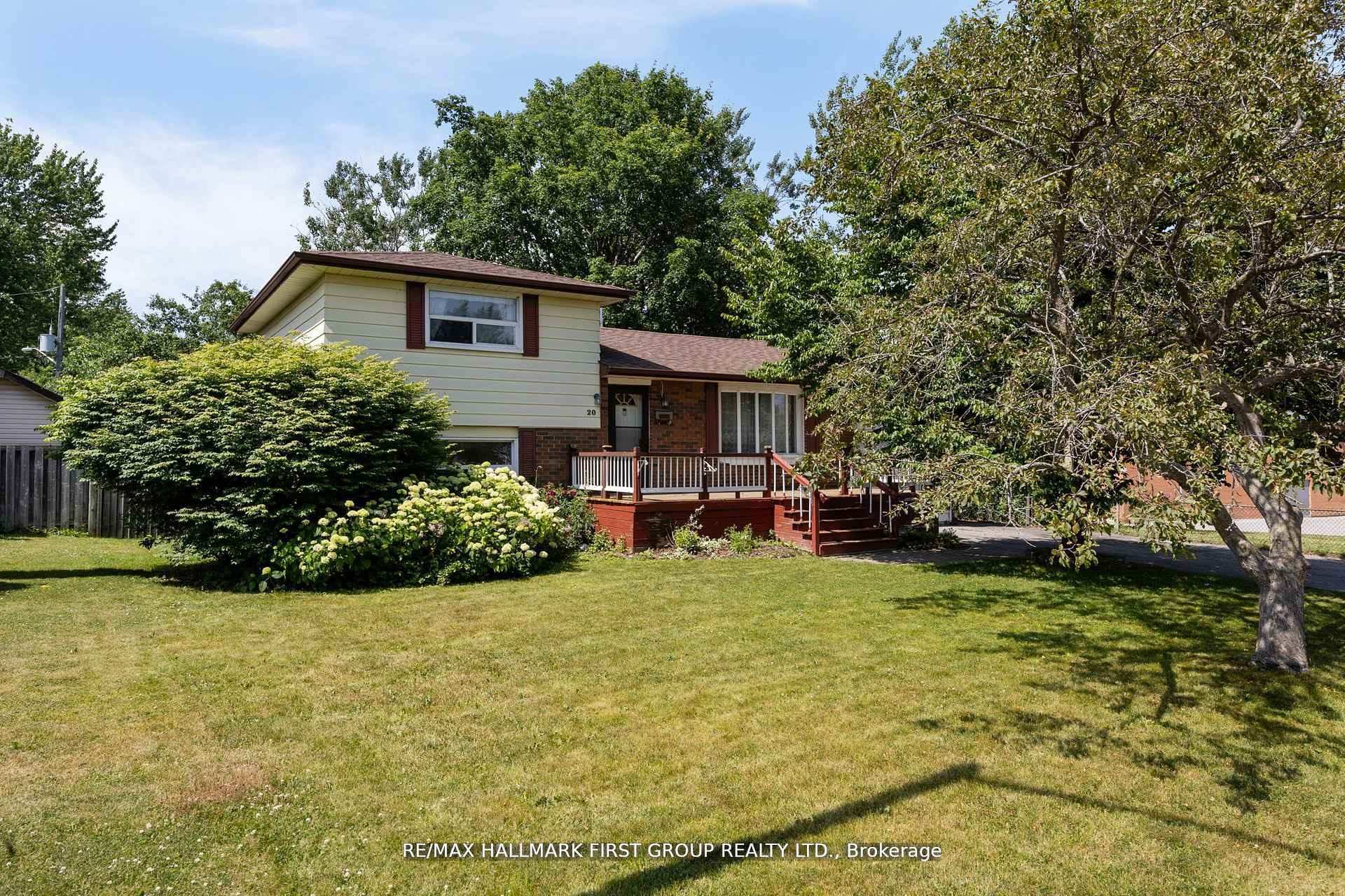 Photo 1 of 20 Lambard Crescent, Ajax, South East — HOMEH