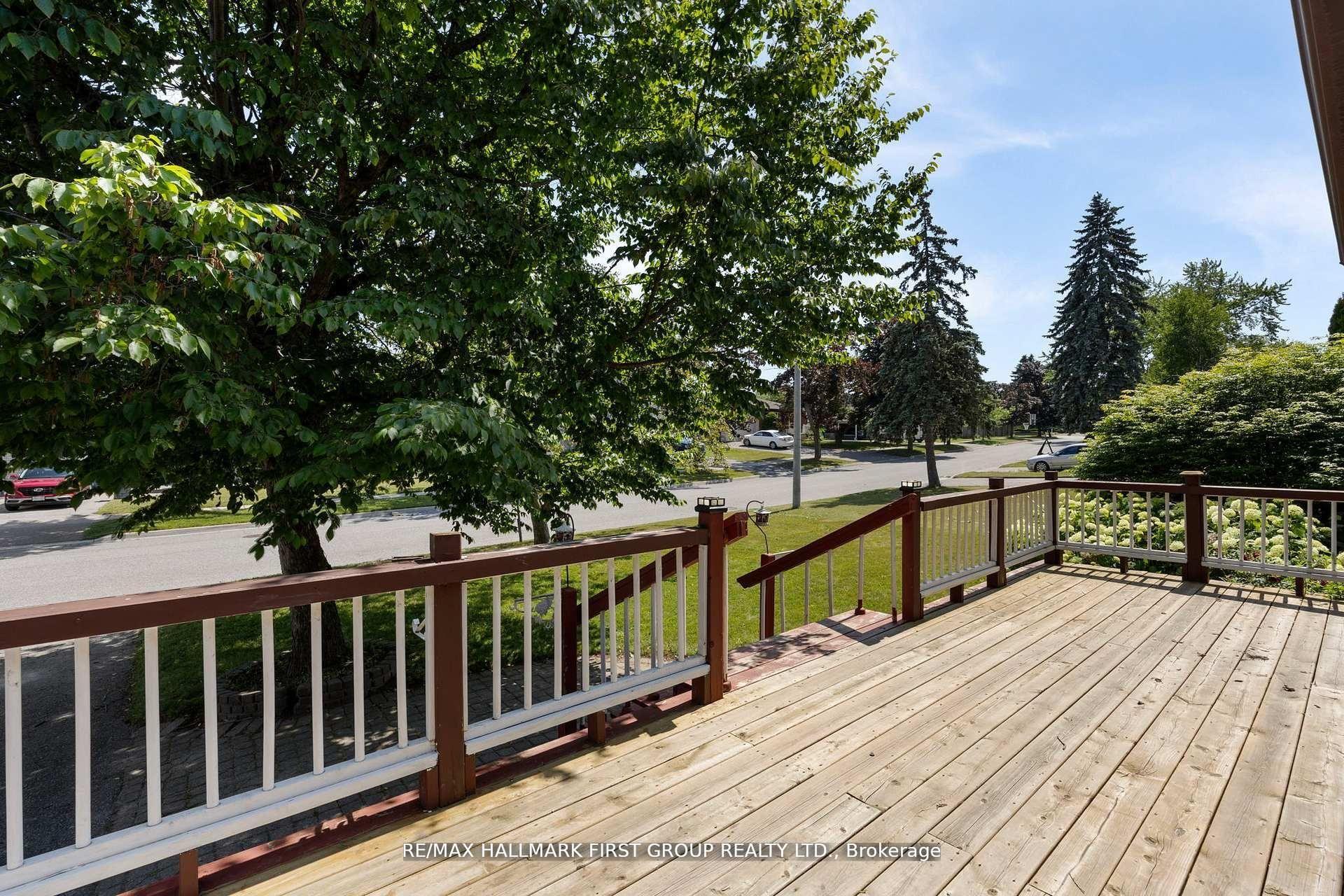 Photo 4 of 20 Lambard Crescent, Ajax, South East — HOMEH