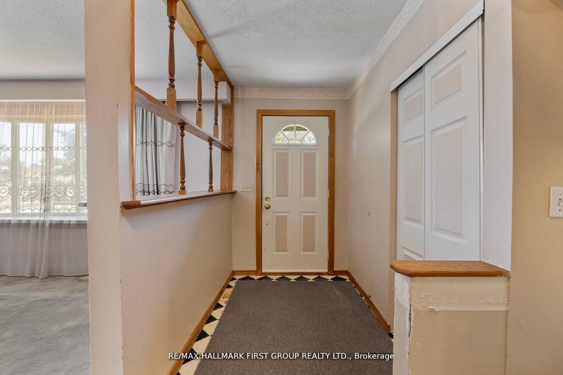 Photo 12 of 20 Lambard Crescent, Ajax, South East — HOMEH