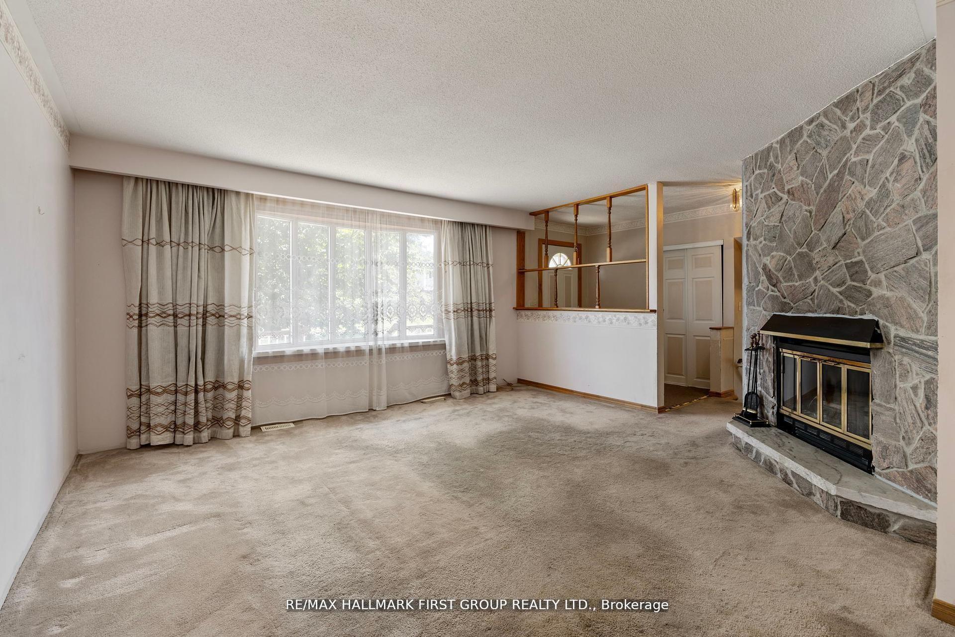 Photo 18 of 20 Lambard Crescent, Ajax, South East — HOMEH