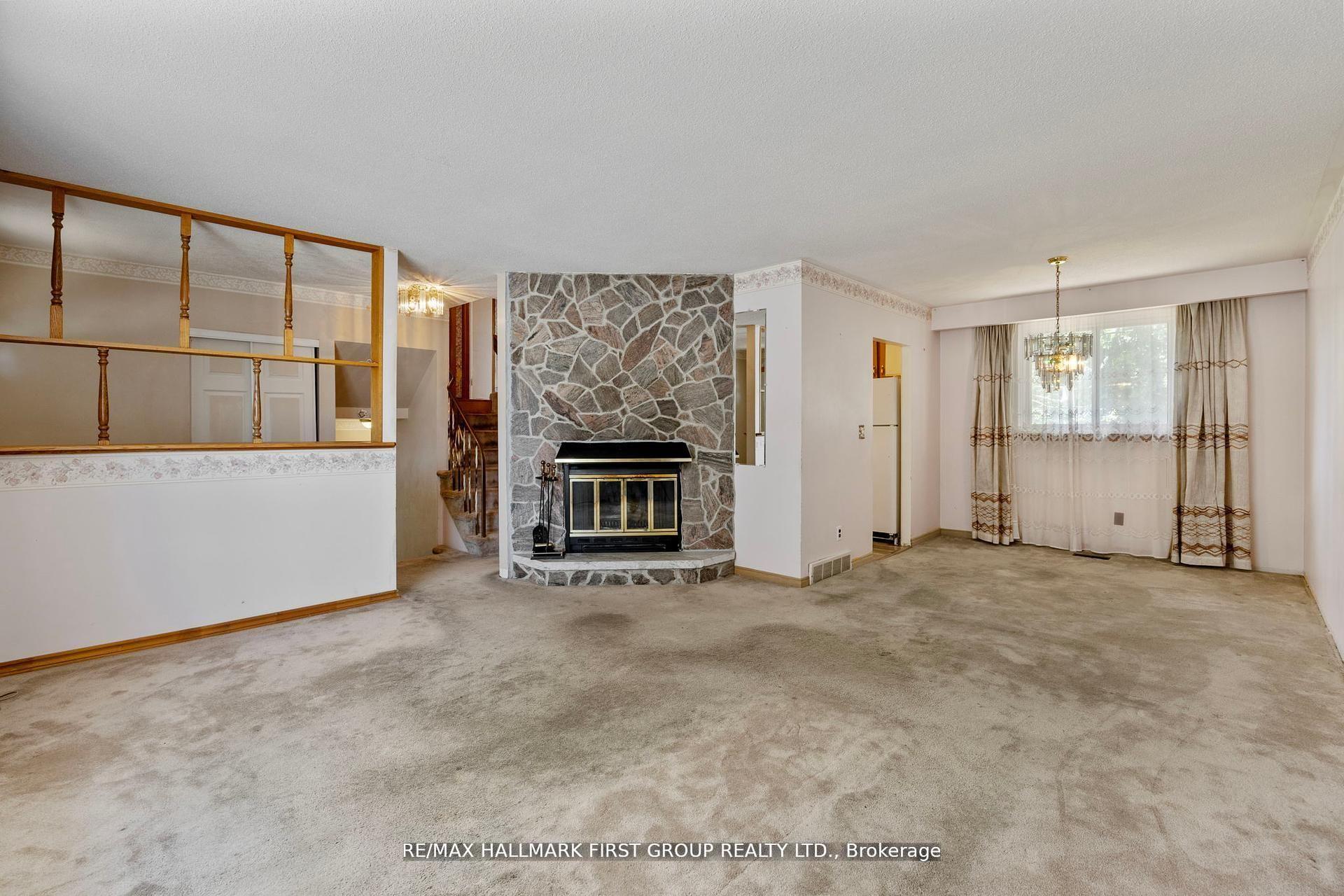 Photo 17 of 20 Lambard Crescent, Ajax, South East — HOMEH