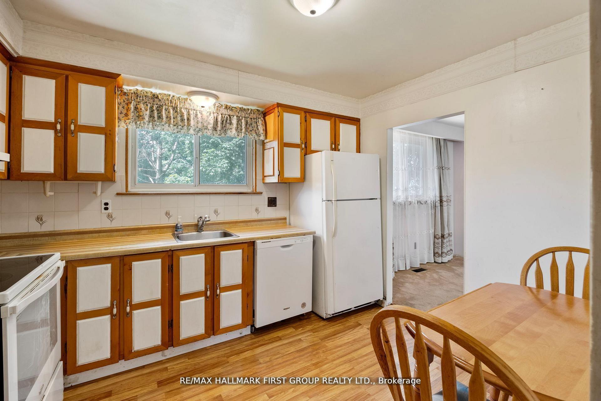 Photo 19 of 20 Lambard Crescent, Ajax, South East — HOMEH