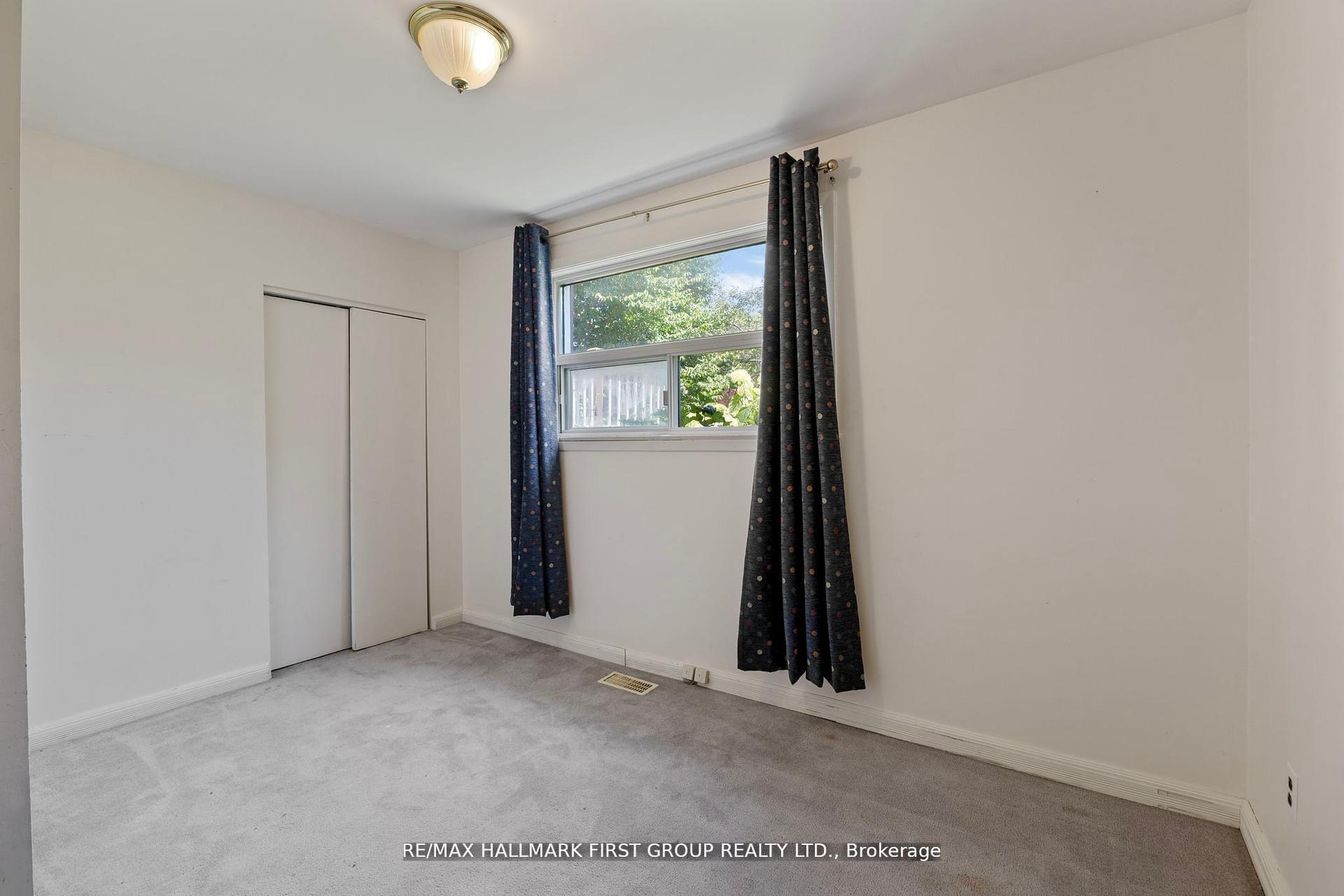 Photo 28 of 20 Lambard Crescent, Ajax, South East — HOMEH