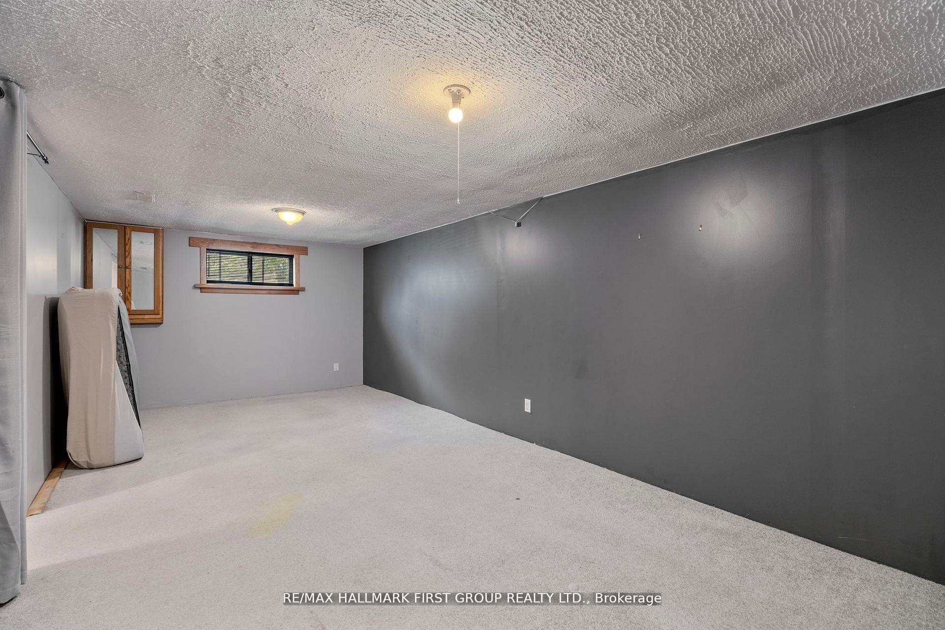 Photo 31 of 20 Lambard Crescent, Ajax, South East — HOMEH