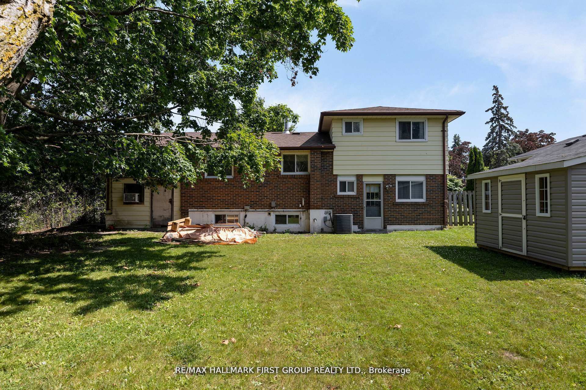 Photo 38 of 20 Lambard Crescent, Ajax, South East — HOMEH