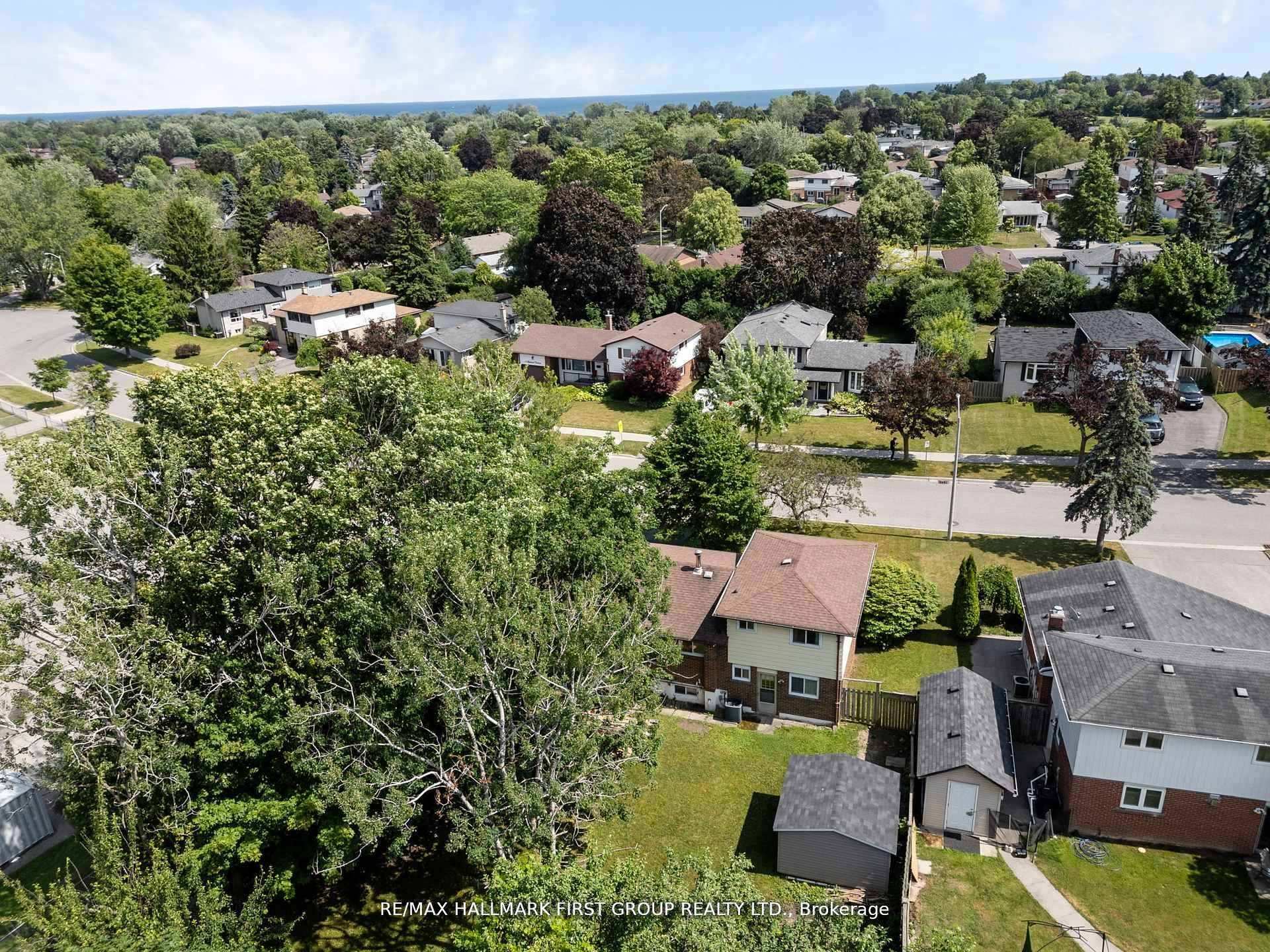 Photo 43 of 20 Lambard Crescent, Ajax, South East — HOMEH