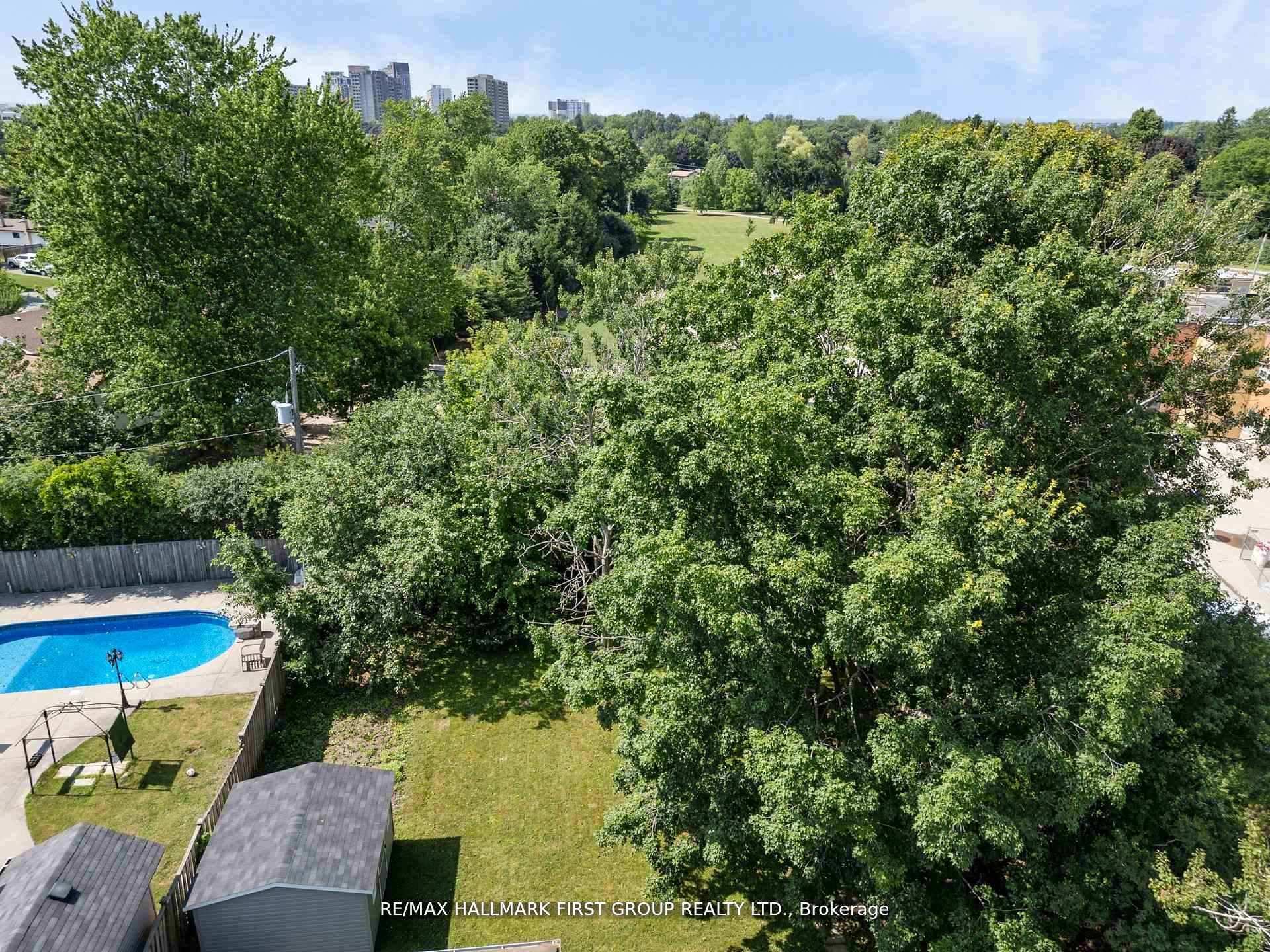 Photo 41 of 20 Lambard Crescent, Ajax, South East — HOMEH