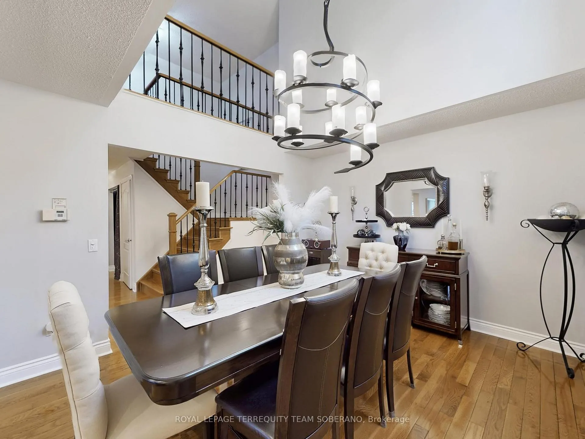 Photo 9 of 1549 Saugeen Drive, Pickering, Amberlea — HOMEH