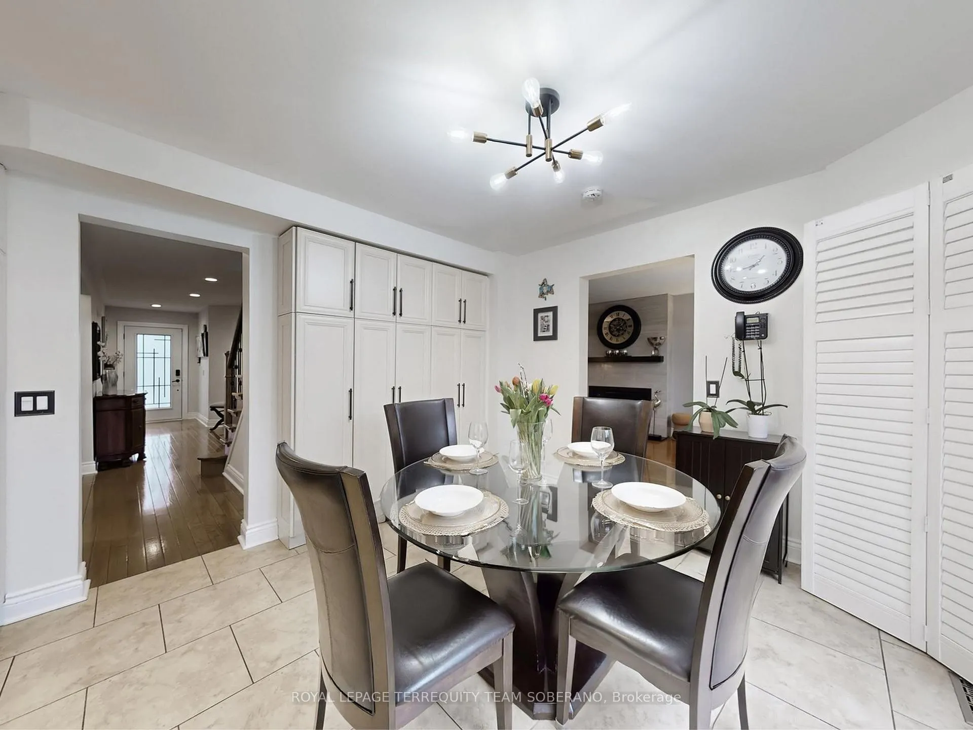 Photo 13 of 1549 Saugeen Drive, Pickering, Amberlea — HOMEH
