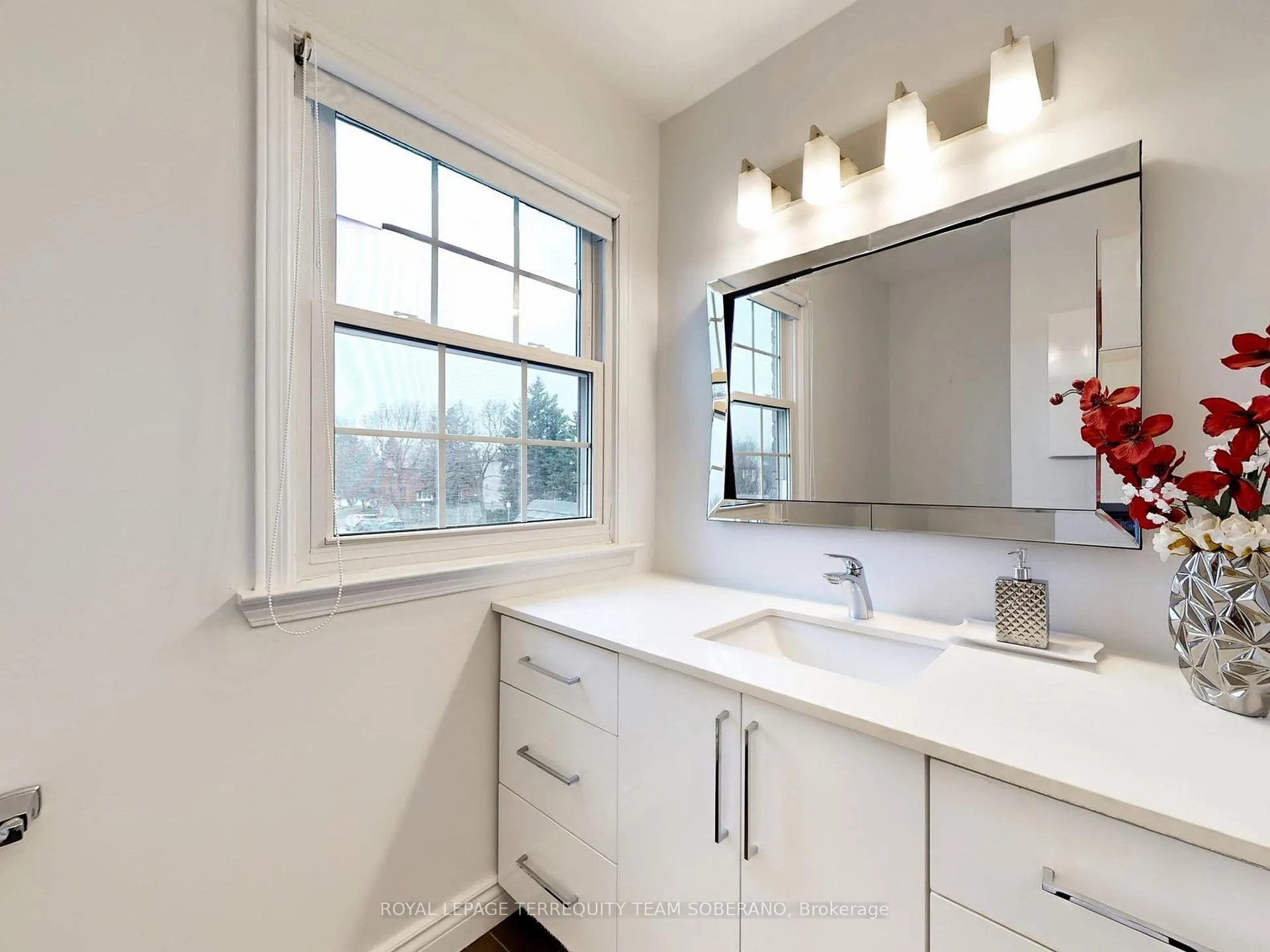 Photo 31 of 1549 Saugeen Drive, Pickering, Amberlea — HOMEH