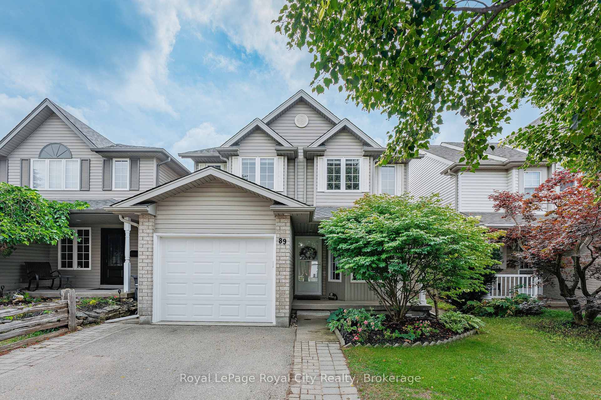 Photo 2 of 89 Doyle Drive, Guelph, Clairfields/Hanlon Business Park — HOMEH