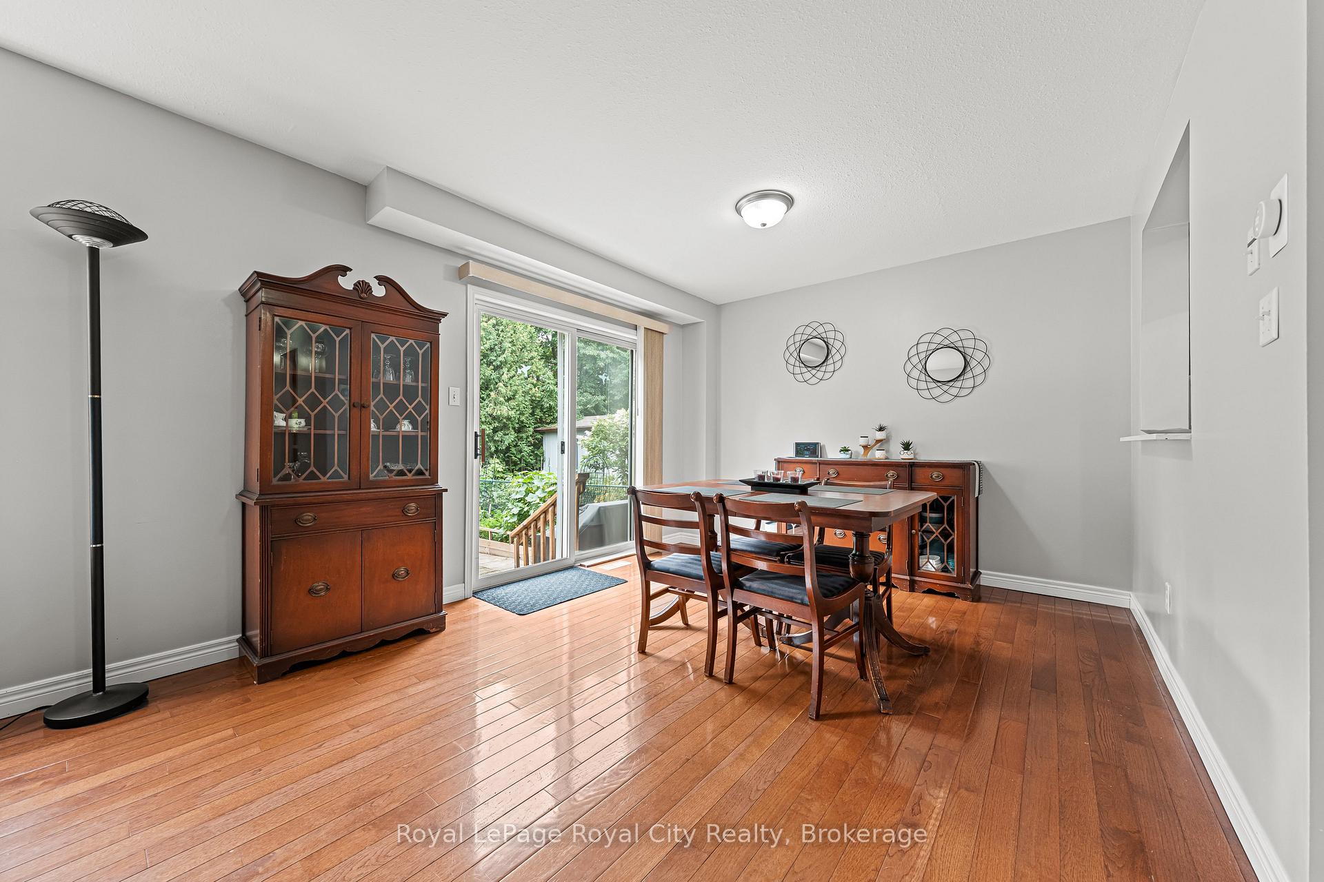 Photo 16 of 89 Doyle Drive, Guelph, Clairfields/Hanlon Business Park — HOMEH