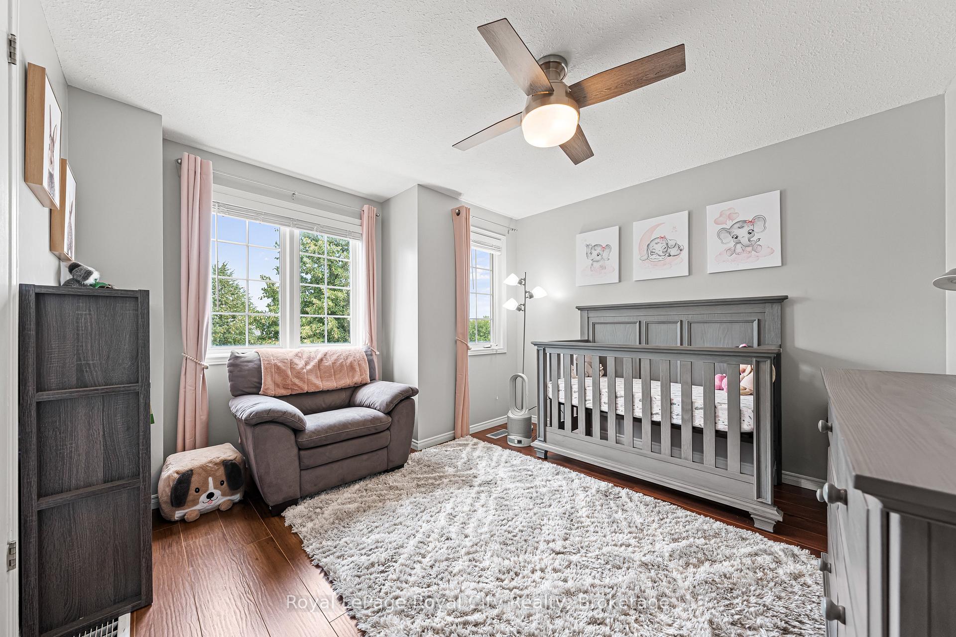 Photo 25 of 89 Doyle Drive, Guelph, Clairfields/Hanlon Business Park — HOMEH
