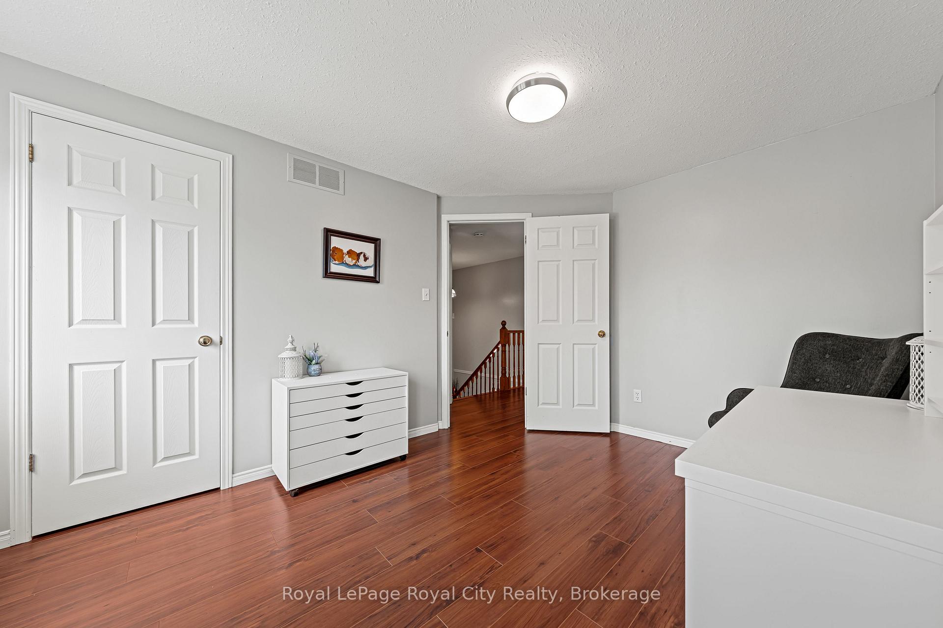 Photo 28 of 89 Doyle Drive, Guelph, Clairfields/Hanlon Business Park — HOMEH