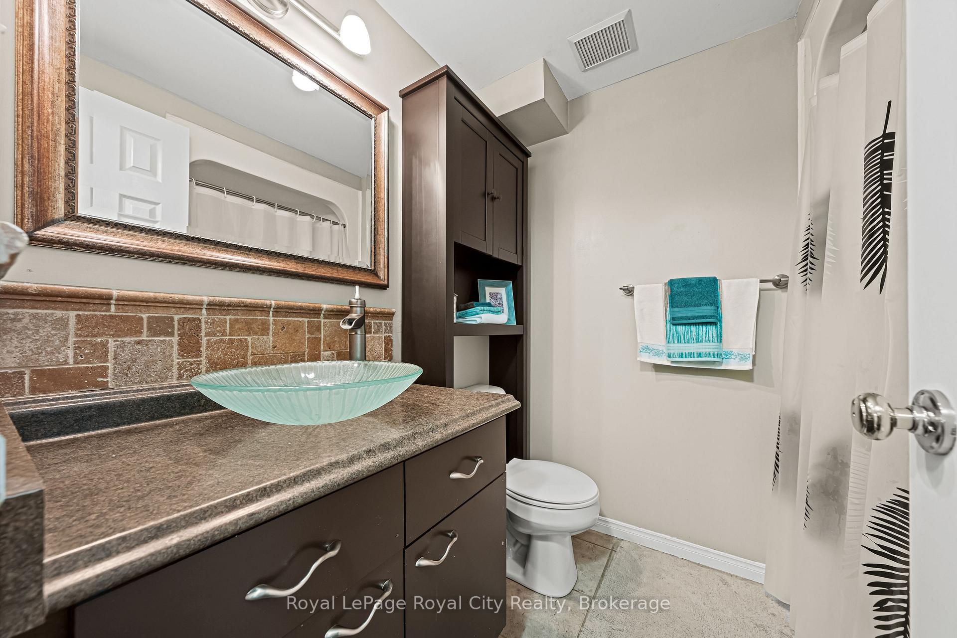 Photo 36 of 89 Doyle Drive, Guelph, Clairfields/Hanlon Business Park — HOMEH