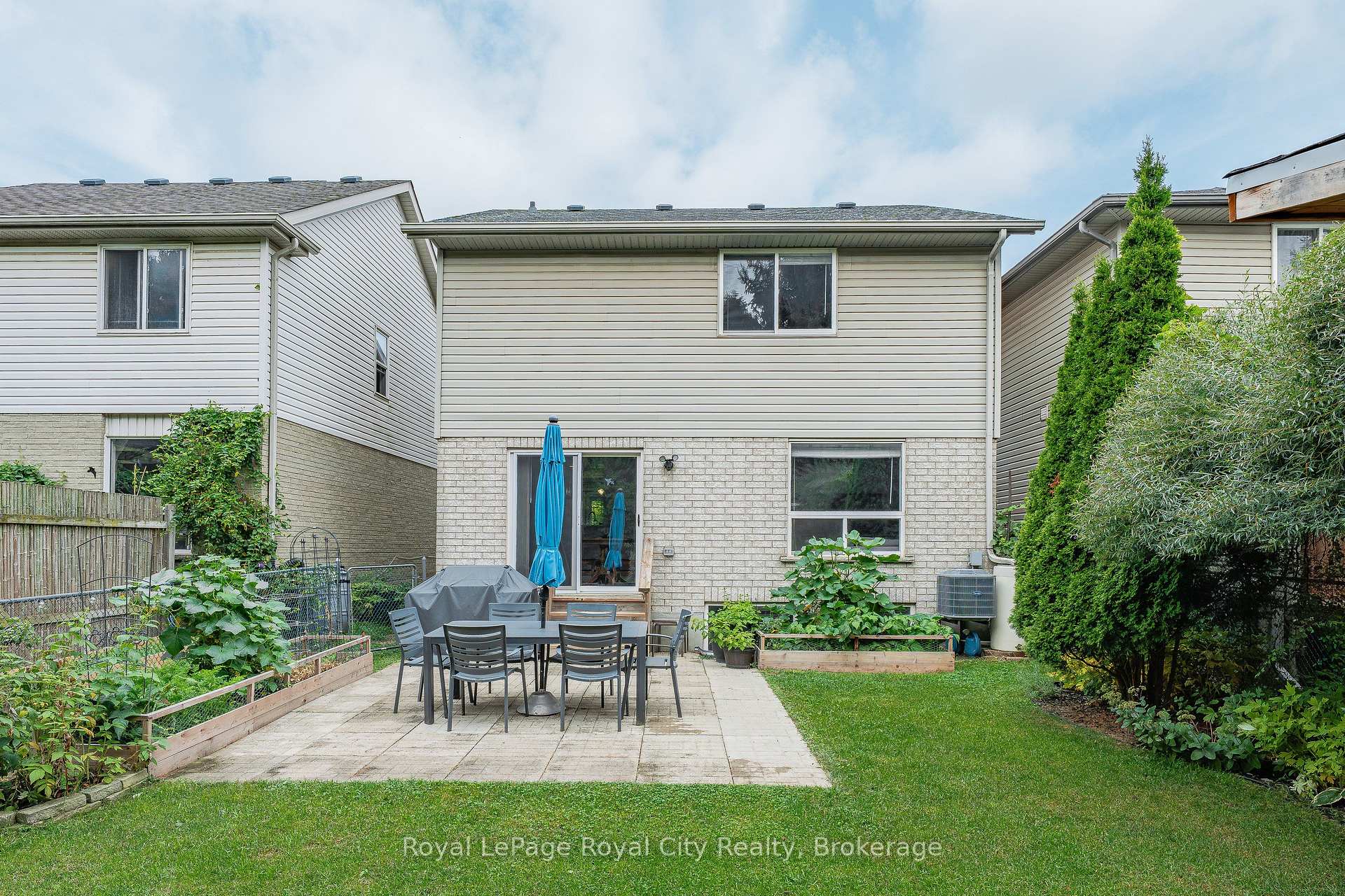 Photo 38 of 89 Doyle Drive, Guelph, Clairfields/Hanlon Business Park — HOMEH