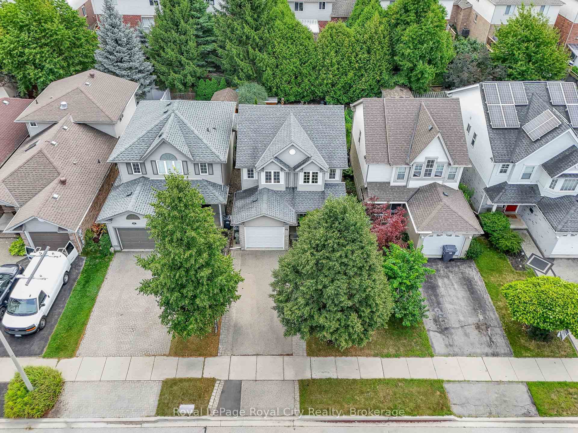 Photo 44 of 89 Doyle Drive, Guelph, Clairfields/Hanlon Business Park — HOMEH