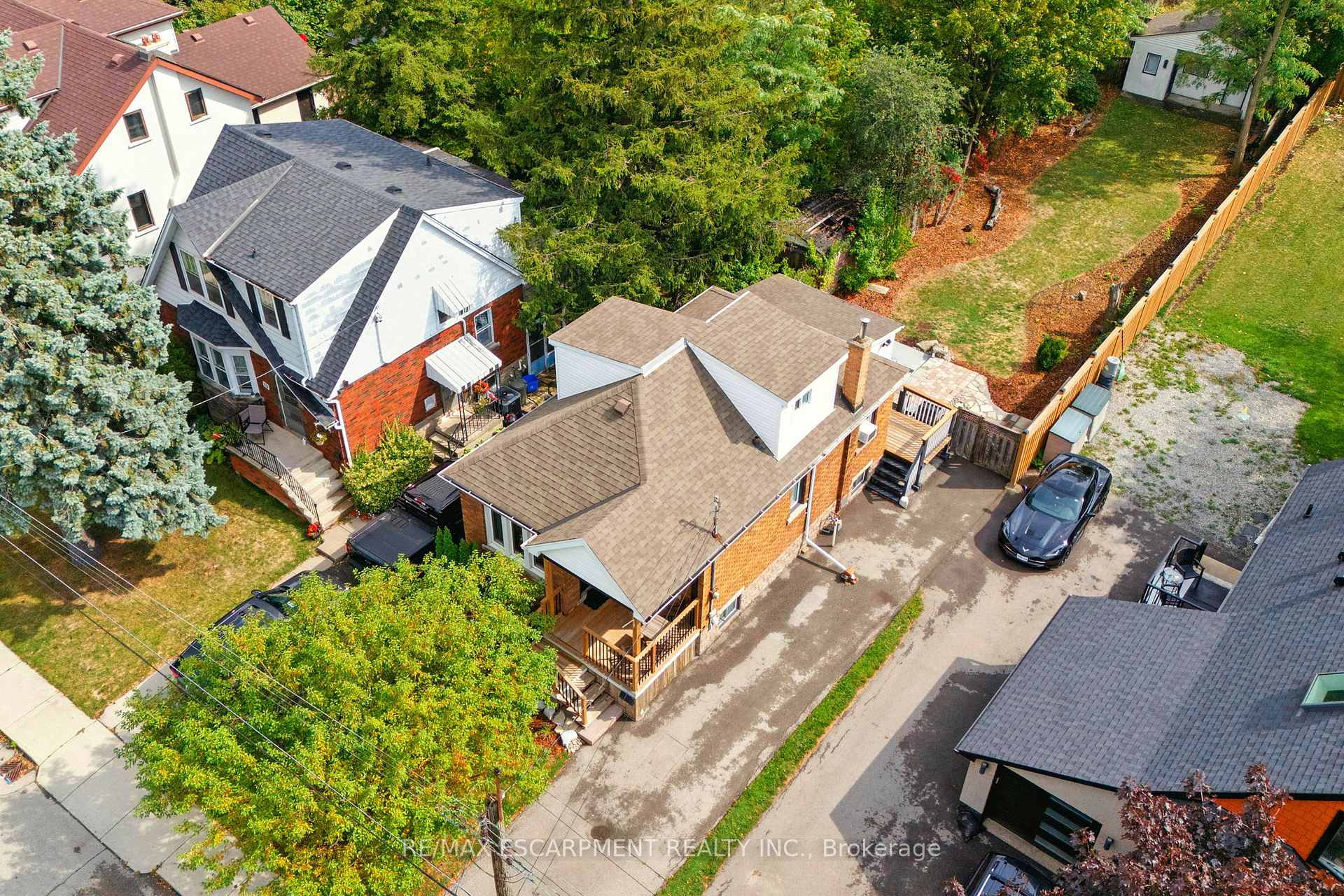 Photo 3 of 57 Highcliffe Avenue, Hamilton, Centremount — HOMEH