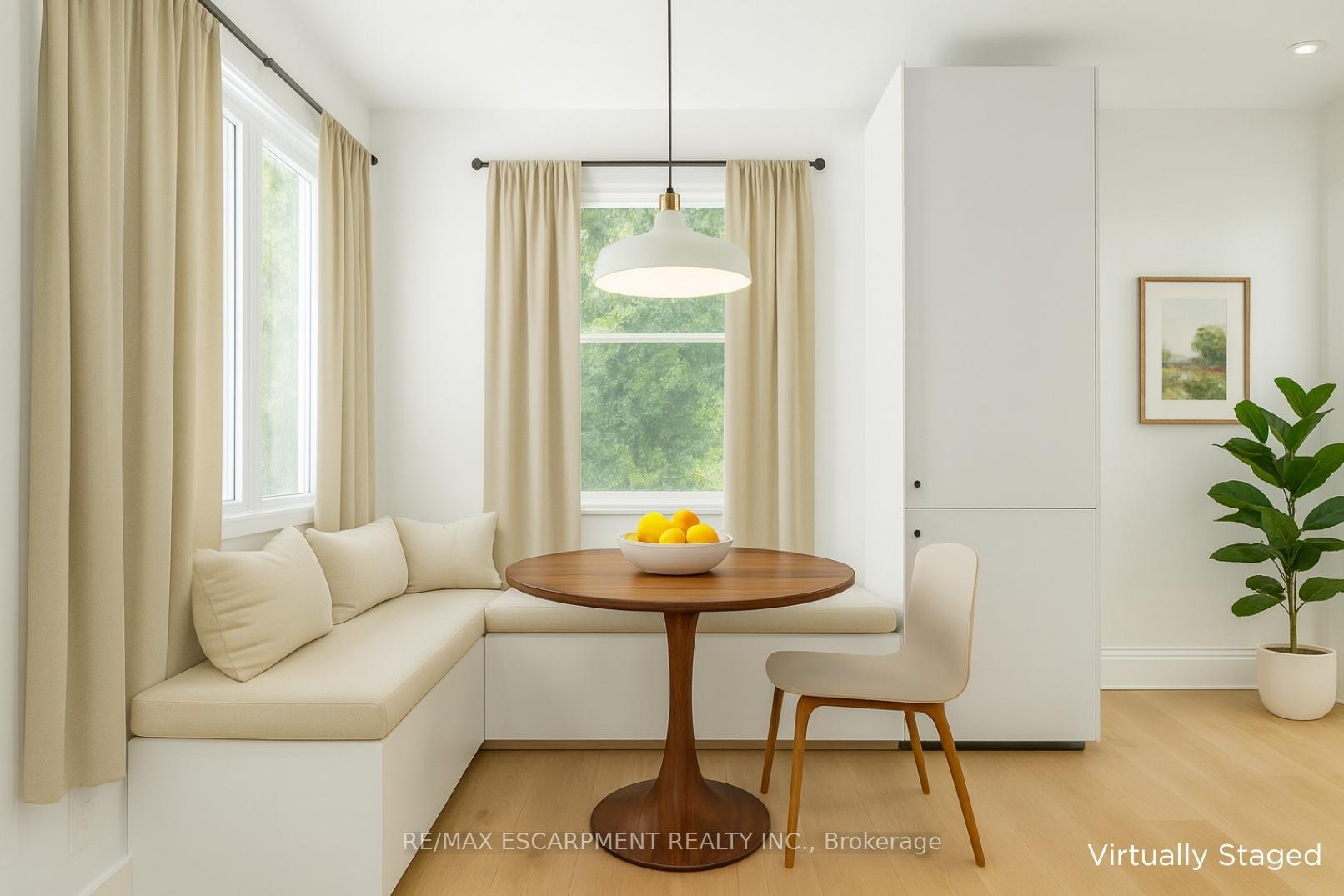 Photo 4 of 57 Highcliffe Avenue, Hamilton, Centremount — HOMEH