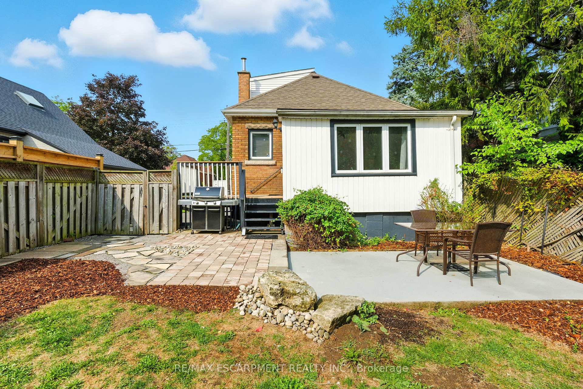 Photo 25 of 57 Highcliffe Avenue, Hamilton, Centremount — HOMEH