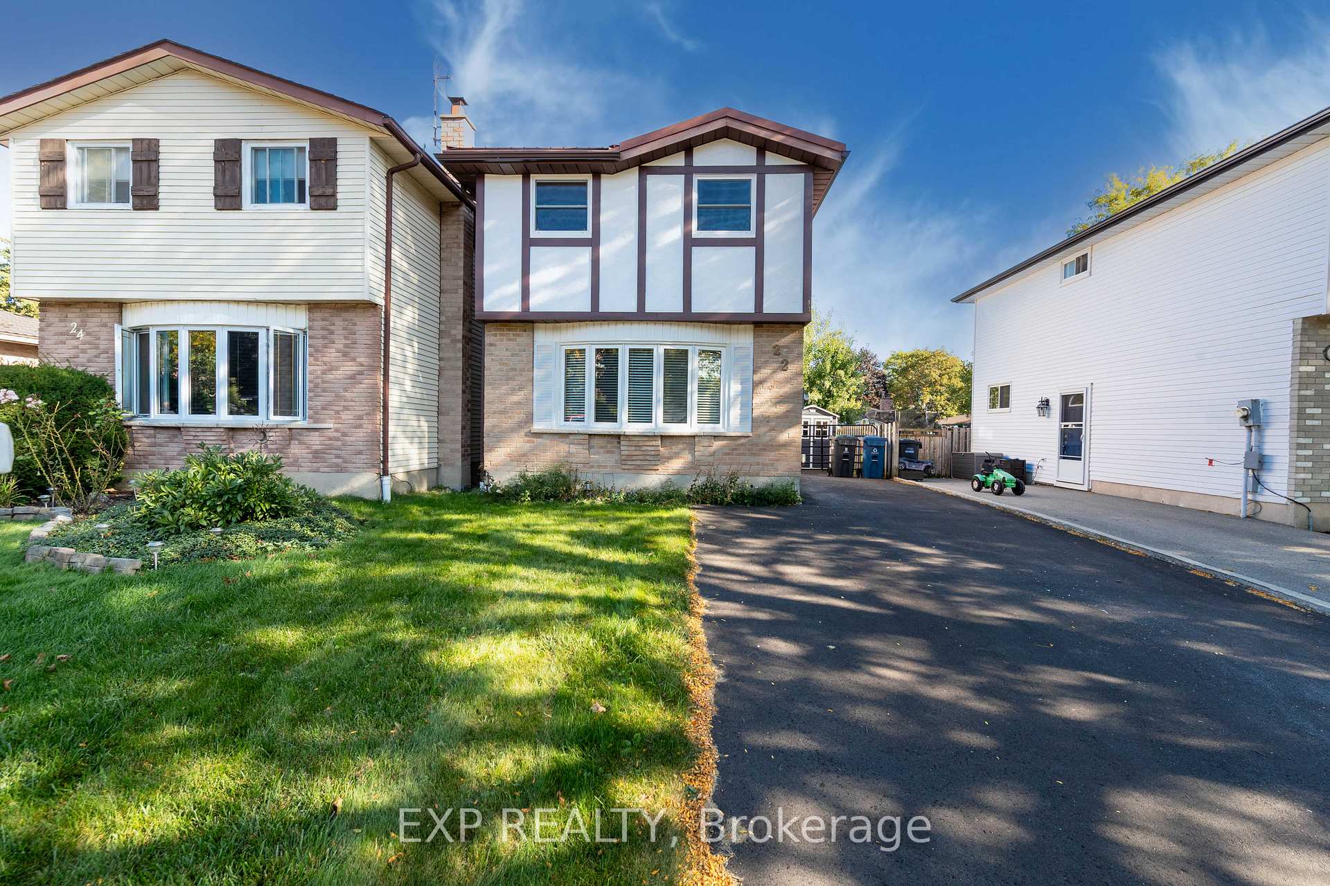 Photo 2 of 22 Upton Crescent, Guelph, Grange Road — HOMEH