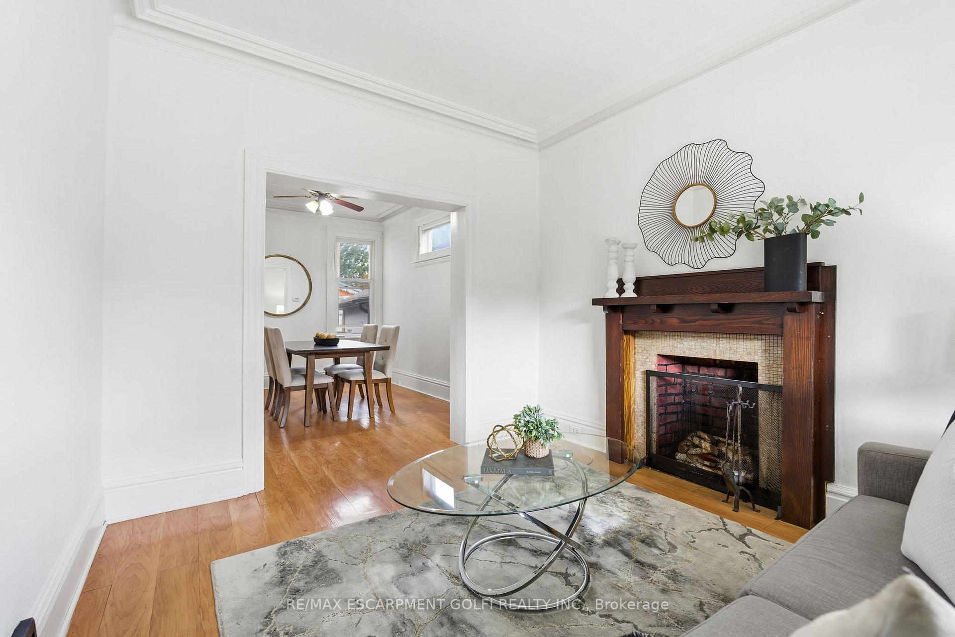 Photo 5 of 217 Emerald Street N, Hamilton, Stinson — HOMEH