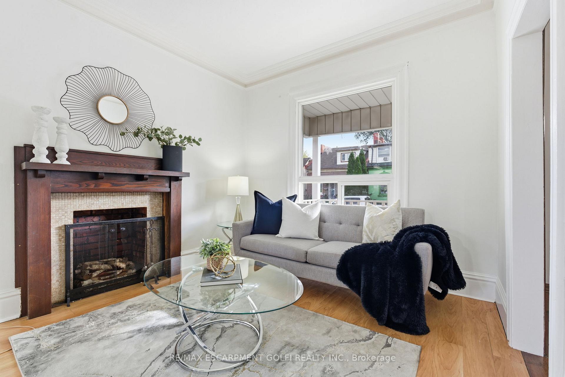 Photo 6 of 217 Emerald Street N, Hamilton, Stinson — HOMEH