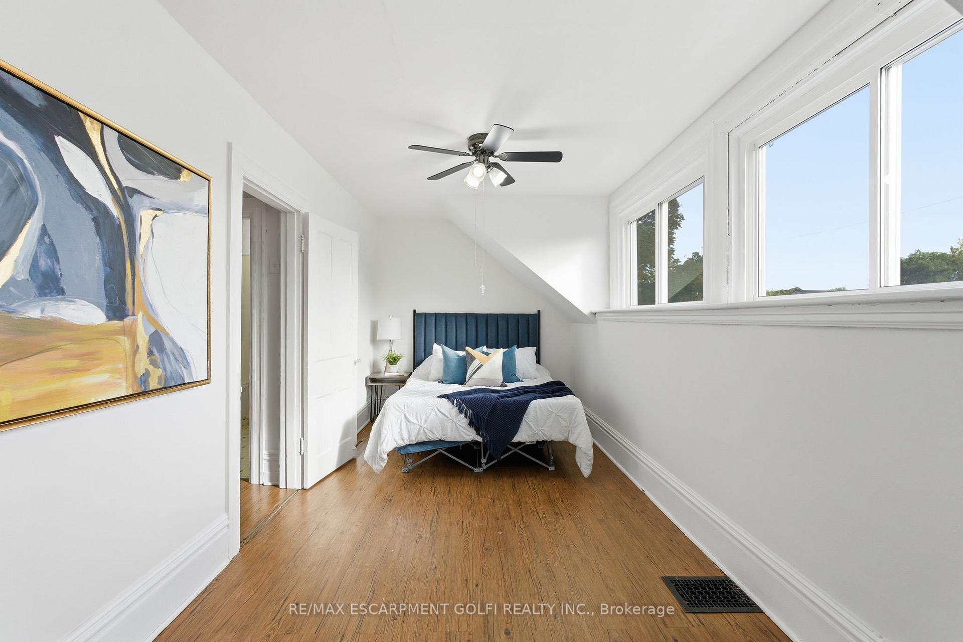 Photo 19 of 217 Emerald Street N, Hamilton, Stinson — HOMEH
