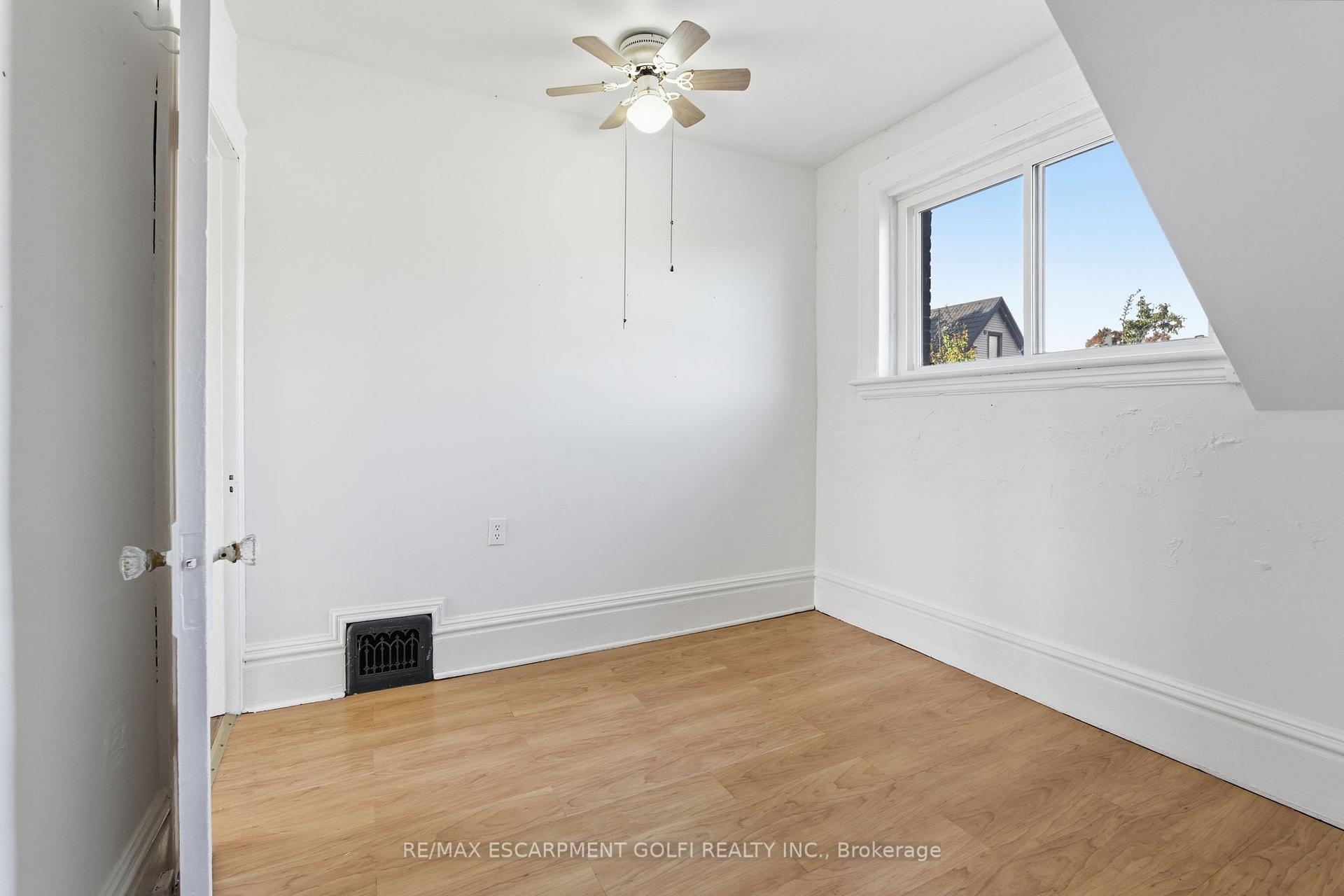 Photo 23 of 217 Emerald Street N, Hamilton, Stinson — HOMEH