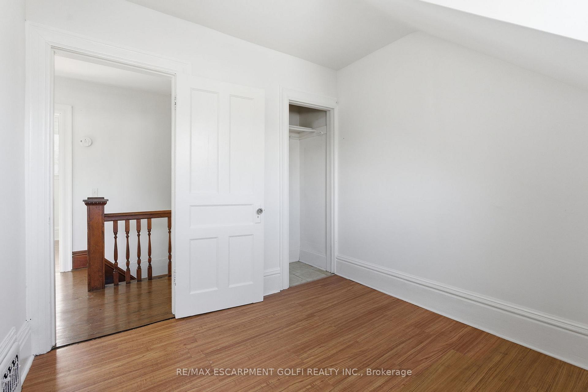 Photo 25 of 217 Emerald Street N, Hamilton, Stinson — HOMEH