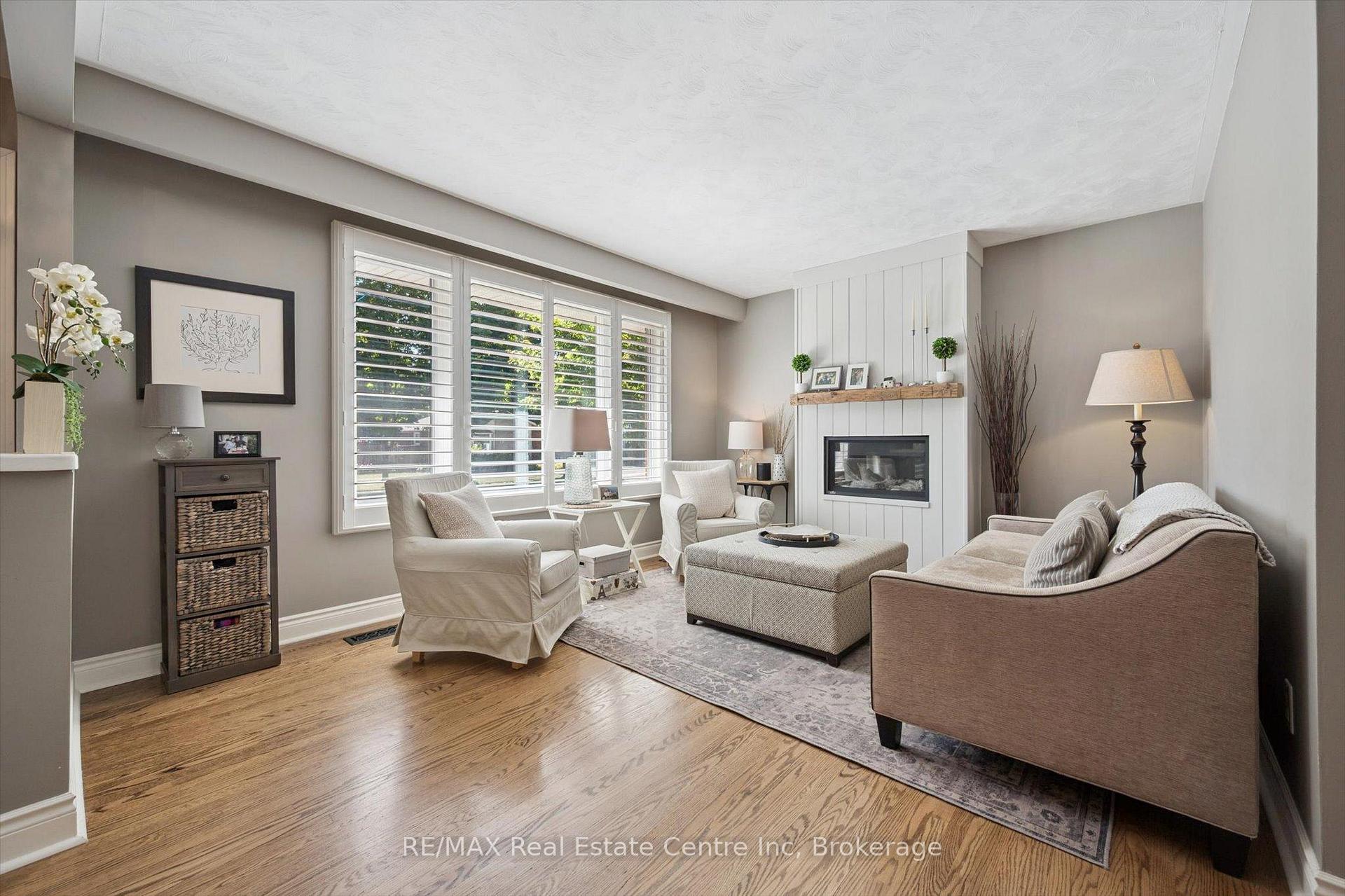 Photo 4 of 12 Carter Drive, Guelph, Grange Road — HOMEH