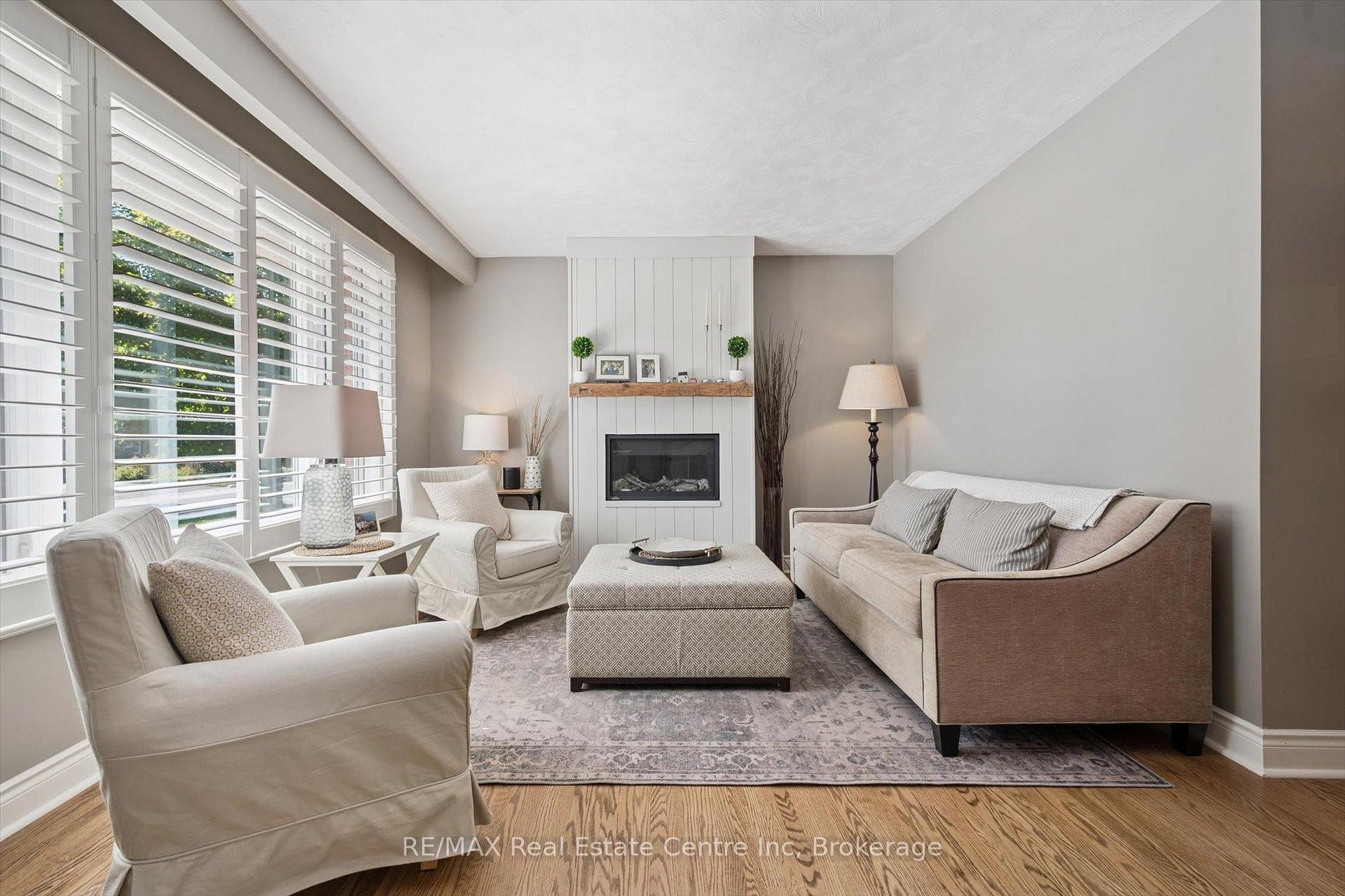 Photo 5 of 12 Carter Drive, Guelph, Grange Road — HOMEH