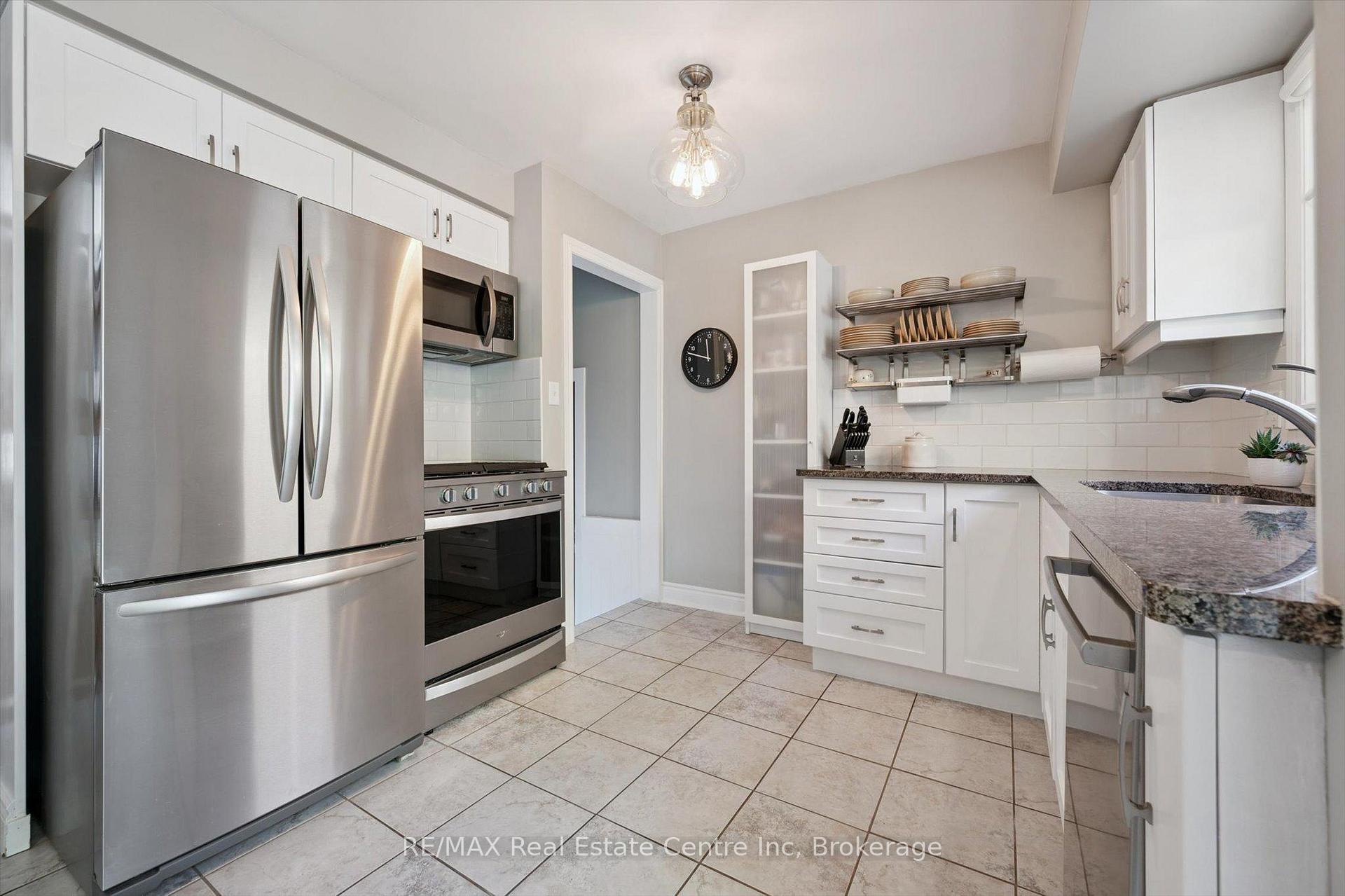 Photo 8 of 12 Carter Drive, Guelph, Grange Road — HOMEH