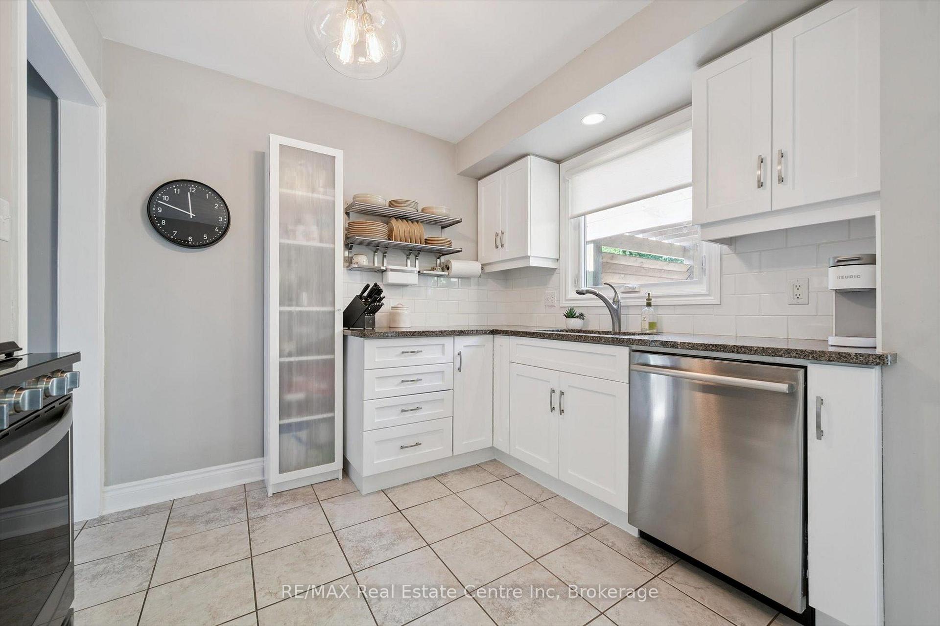 Photo 9 of 12 Carter Drive, Guelph, Grange Road — HOMEH