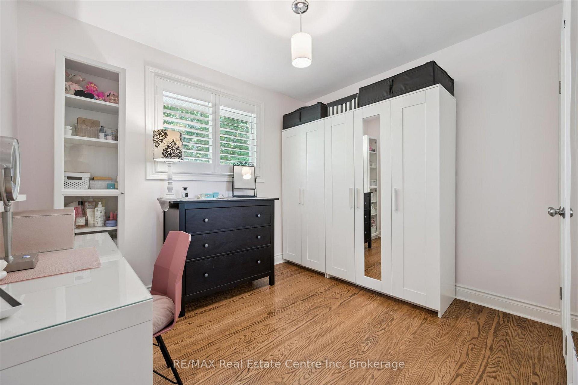 Photo 15 of 12 Carter Drive, Guelph, Grange Road — HOMEH
