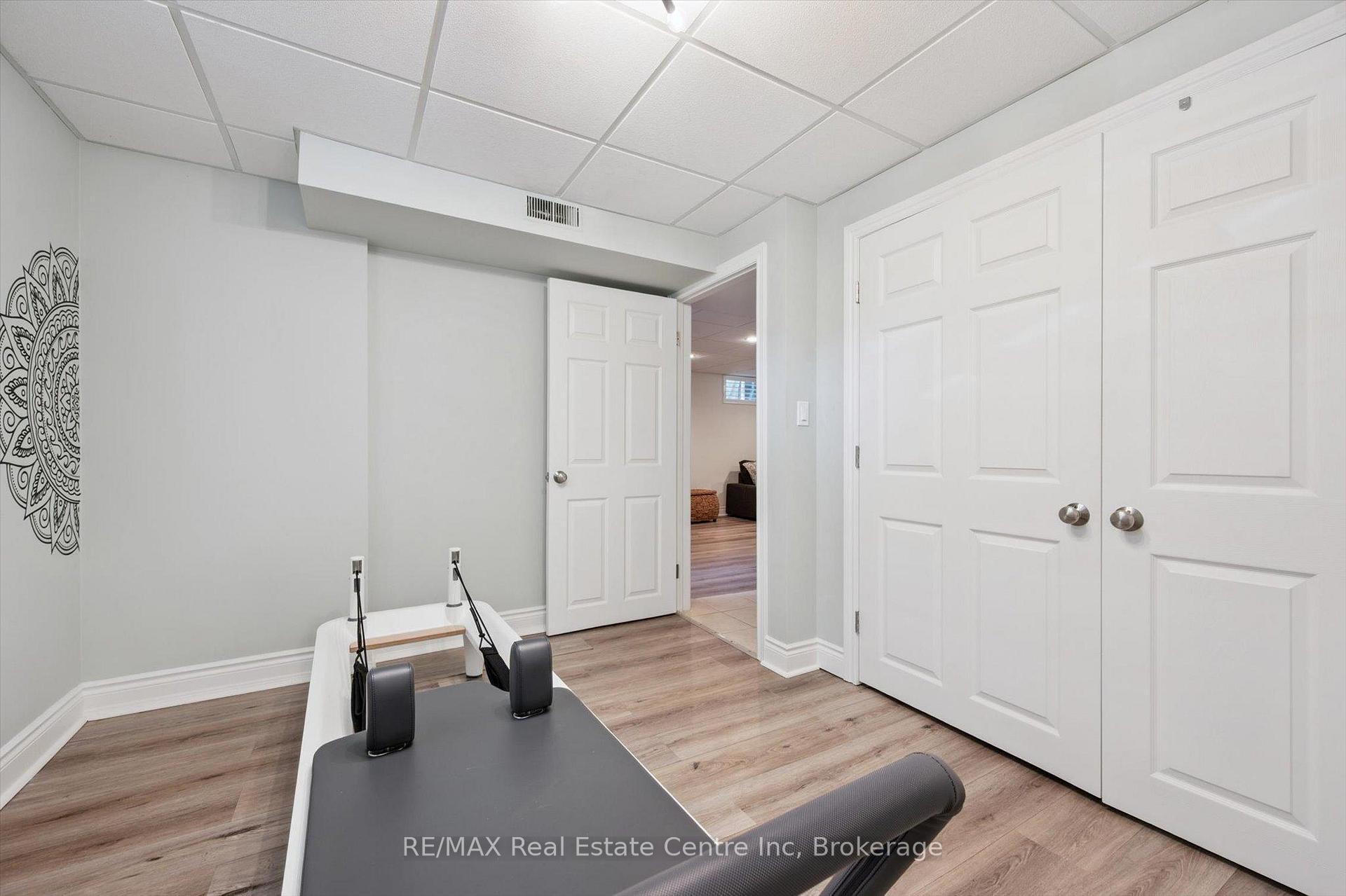 Photo 23 of 12 Carter Drive, Guelph, Grange Road — HOMEH