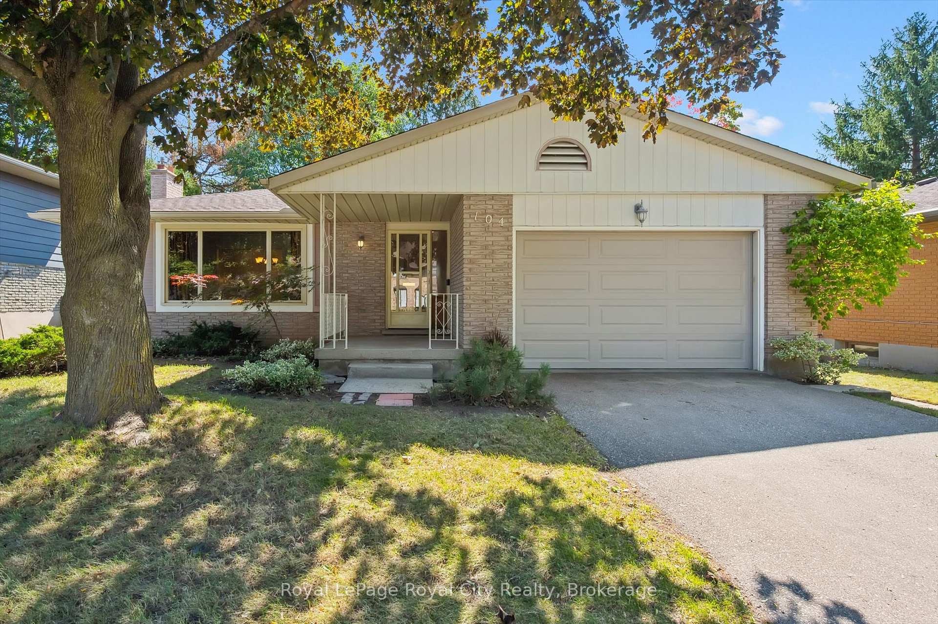 Photo 1 of 104 Harvard Road, Guelph, Kortright West — HOMEH
