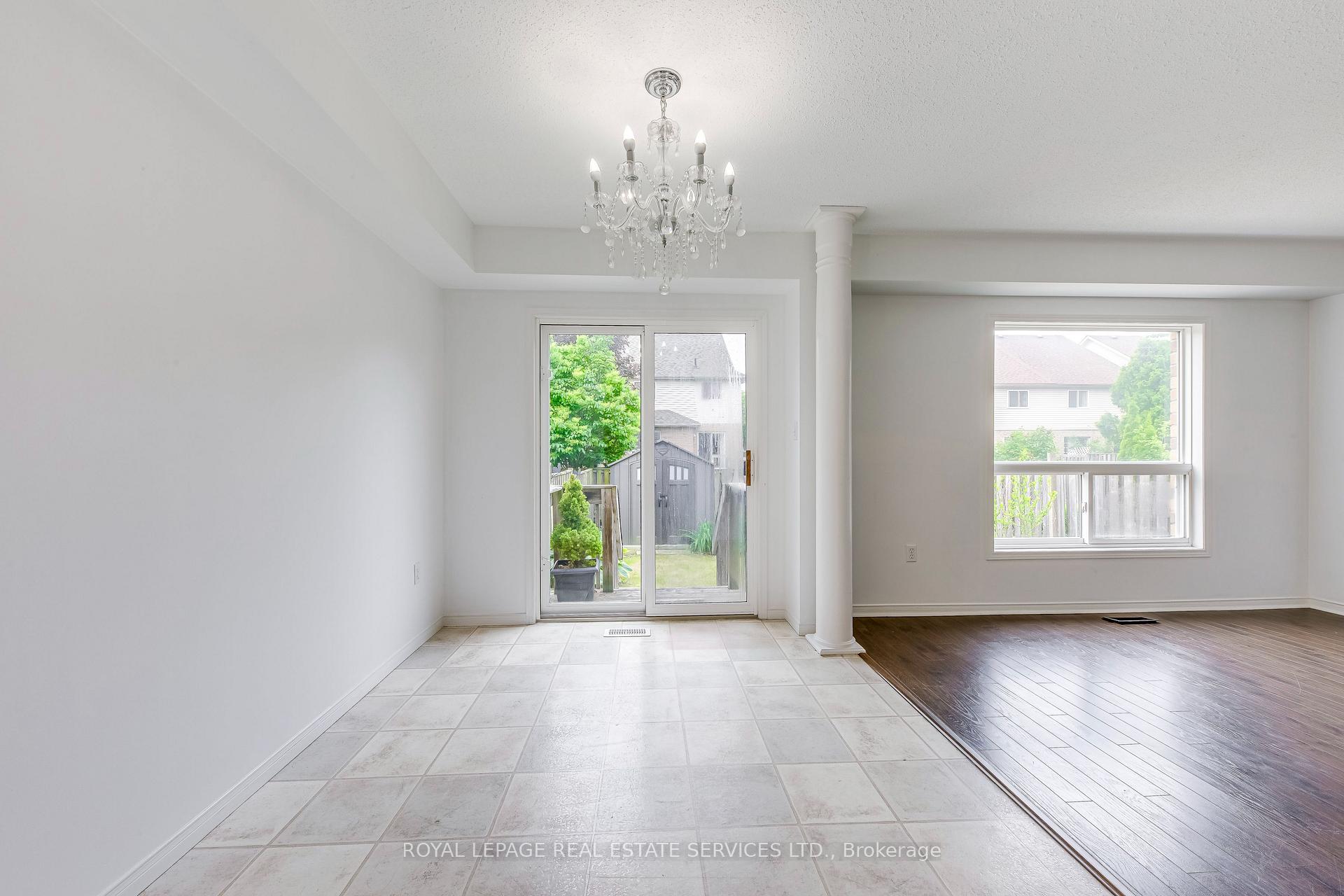 Photo 11 of 31 Eugene Drive, Guelph, Pineridge/Westminster Woods — HOMEH