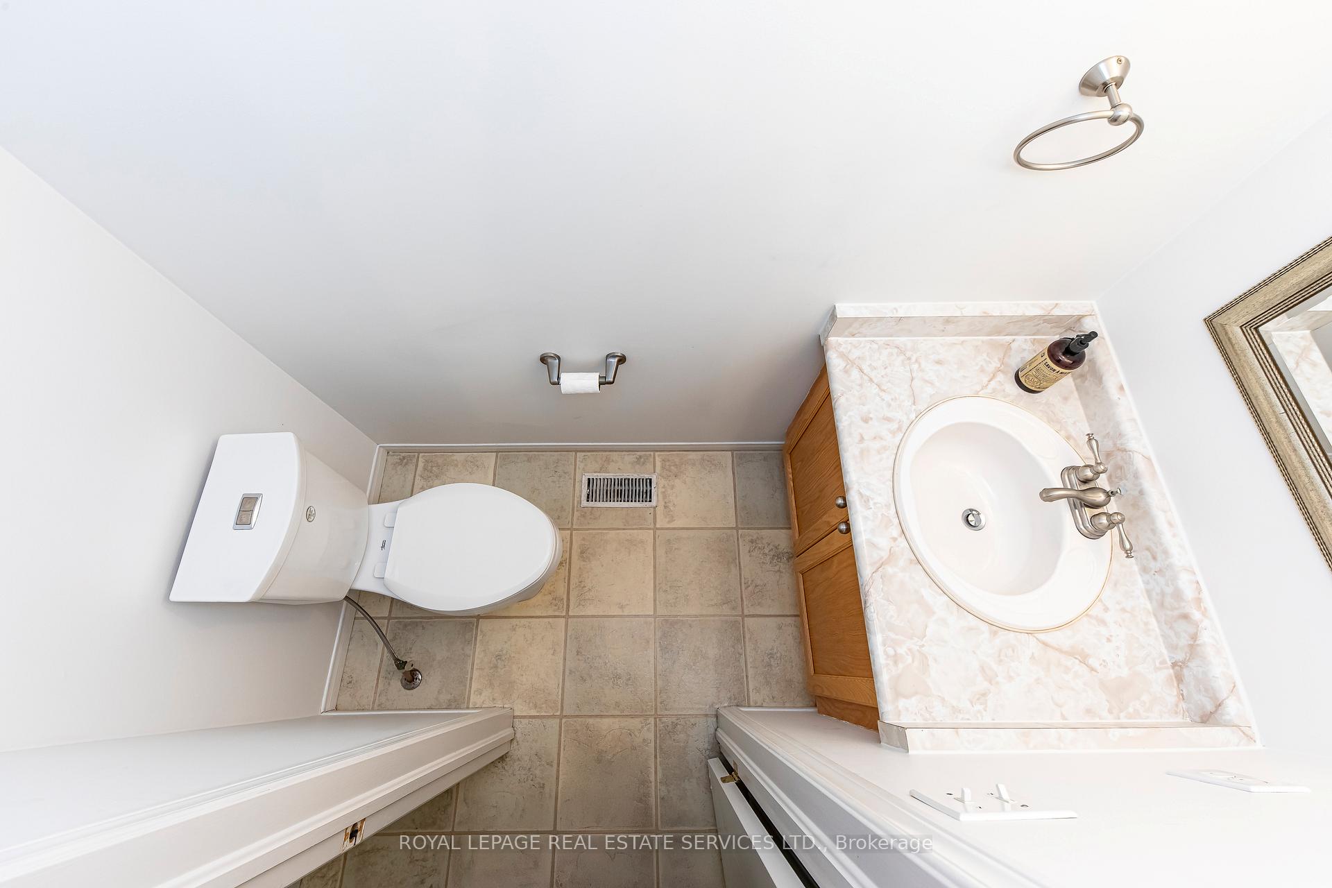 Photo 16 of 31 Eugene Drive, Guelph, Pineridge/Westminster Woods — HOMEH