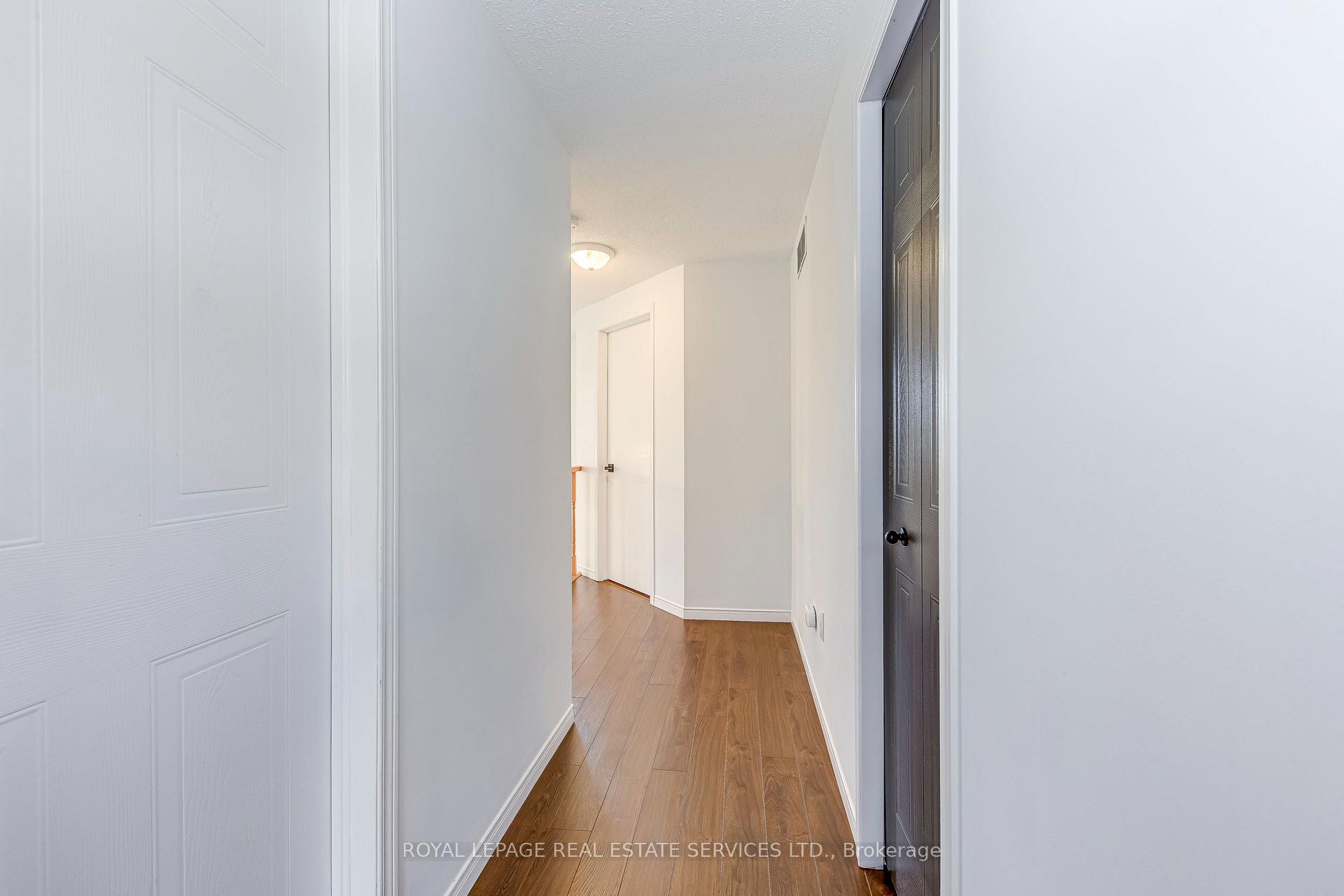 Photo 20 of 31 Eugene Drive, Guelph, Pineridge/Westminster Woods — HOMEH