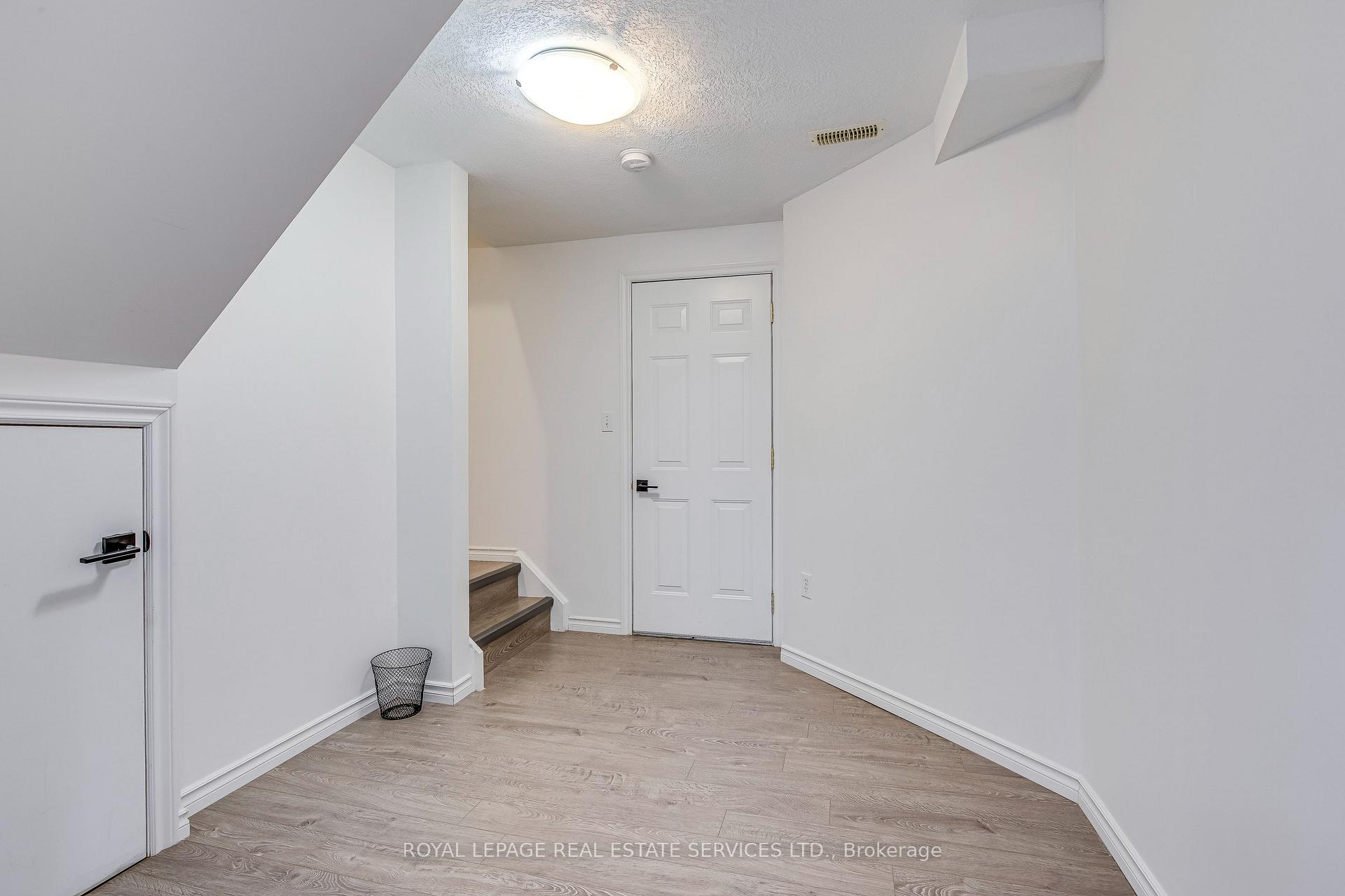 Photo 30 of 31 Eugene Drive, Guelph, Pineridge/Westminster Woods — HOMEH