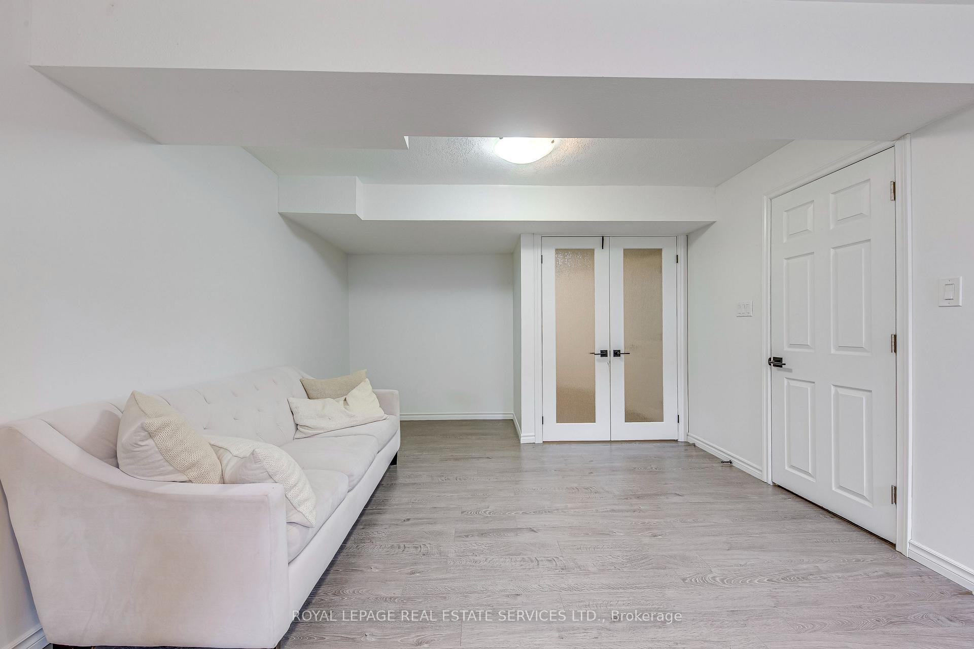 Photo 32 of 31 Eugene Drive, Guelph, Pineridge/Westminster Woods — HOMEH