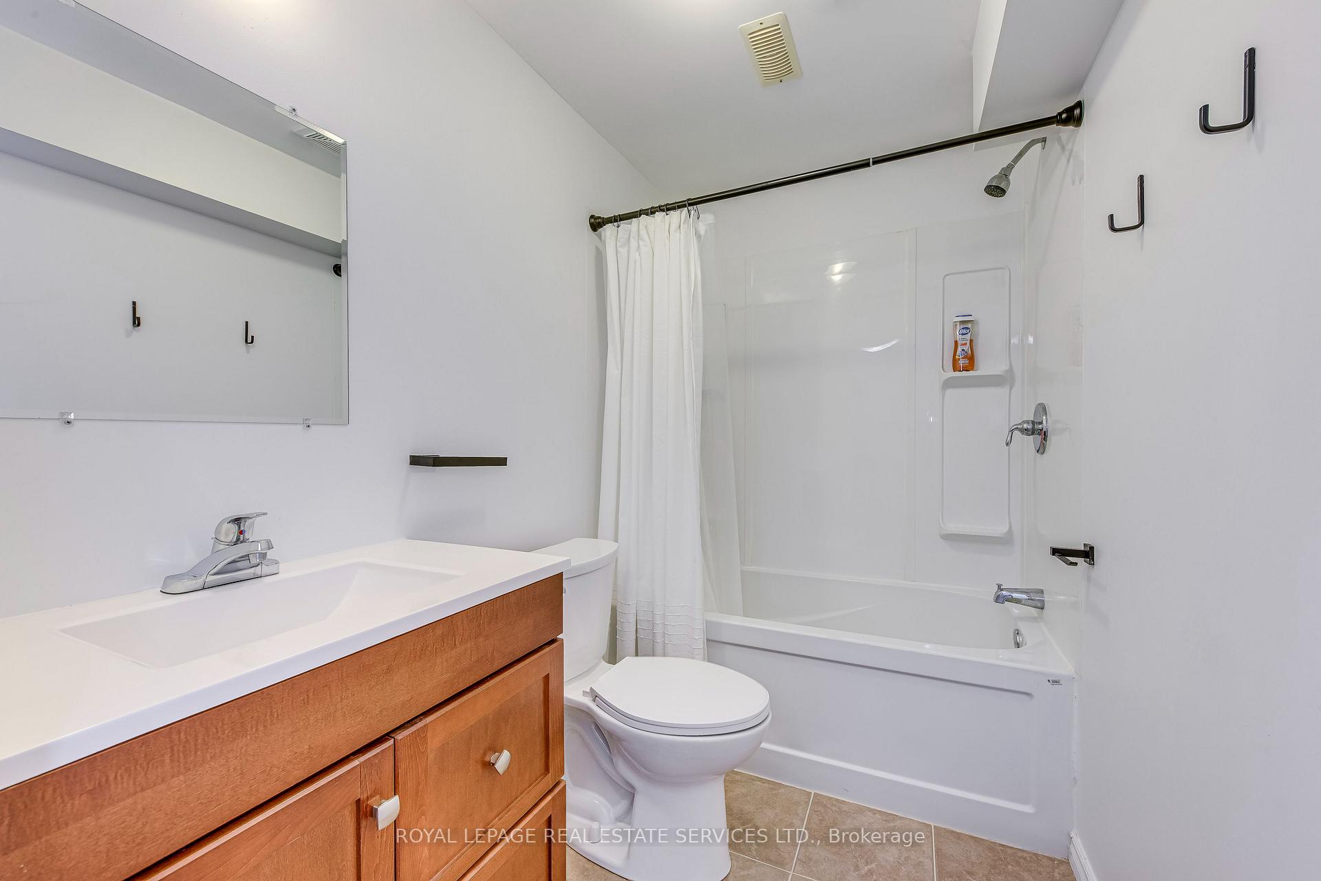 Photo 35 of 31 Eugene Drive, Guelph, Pineridge/Westminster Woods — HOMEH